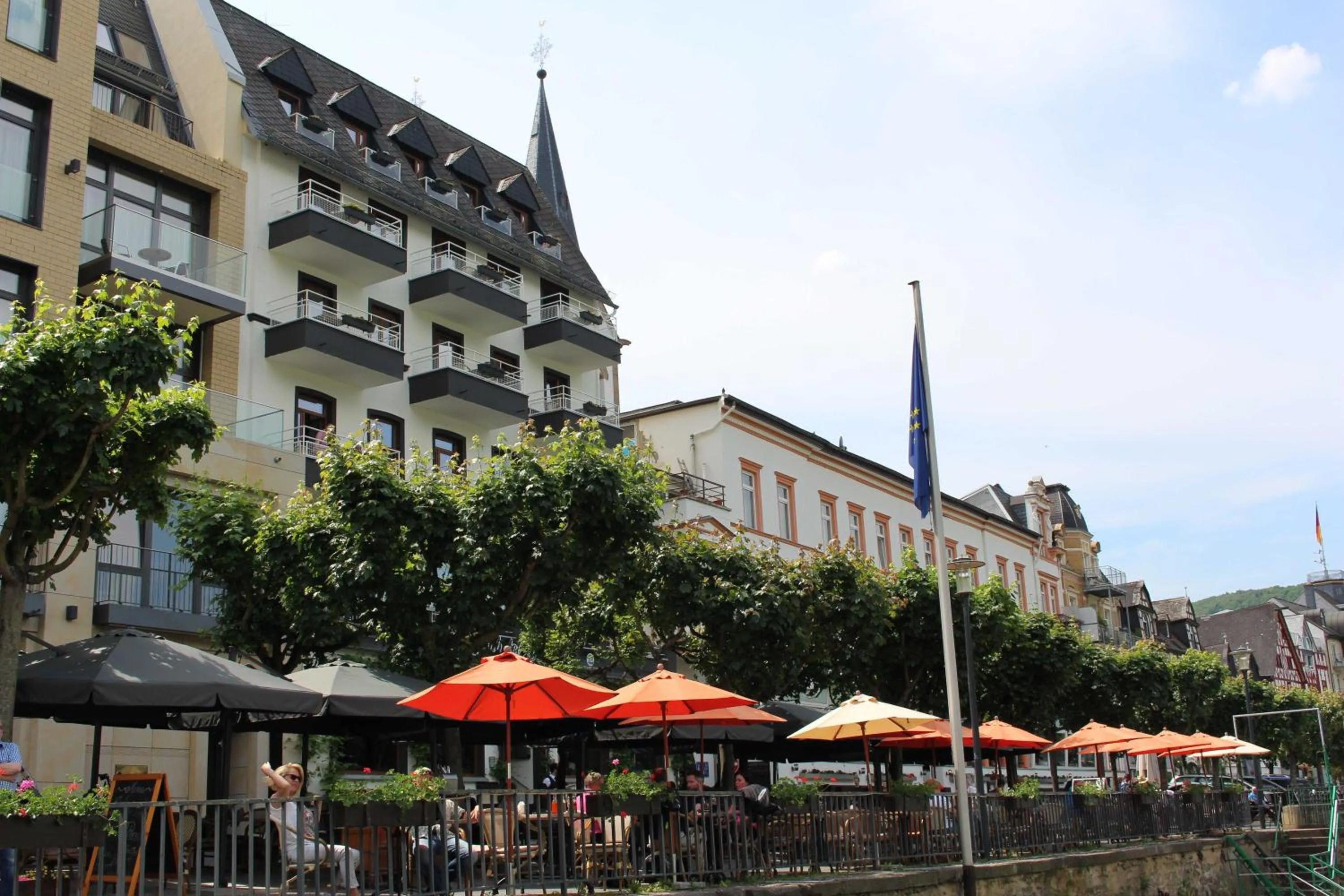 Property building in Rheinhotel Lilie