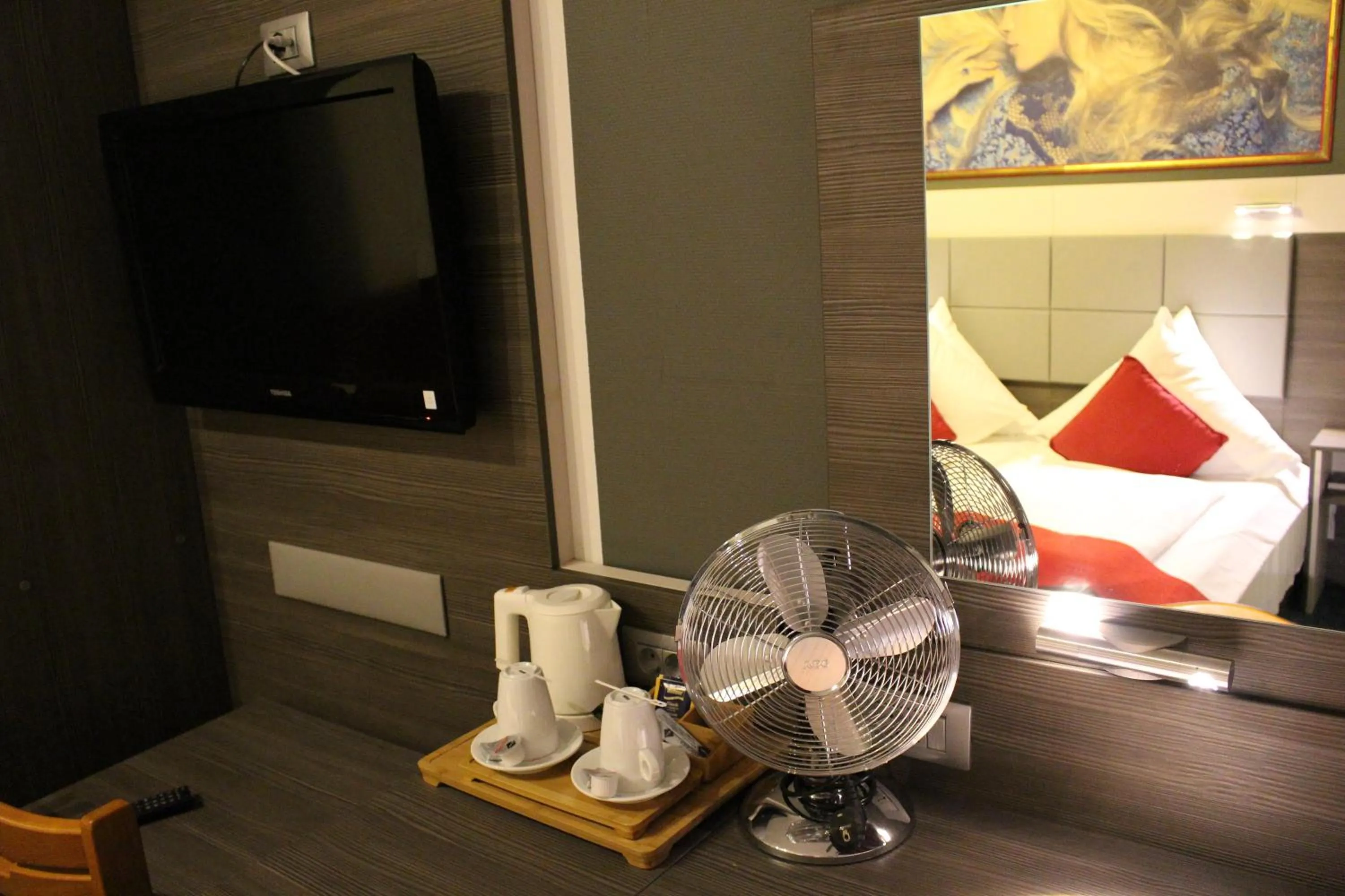 TV and multimedia in Rheinhotel Lilie