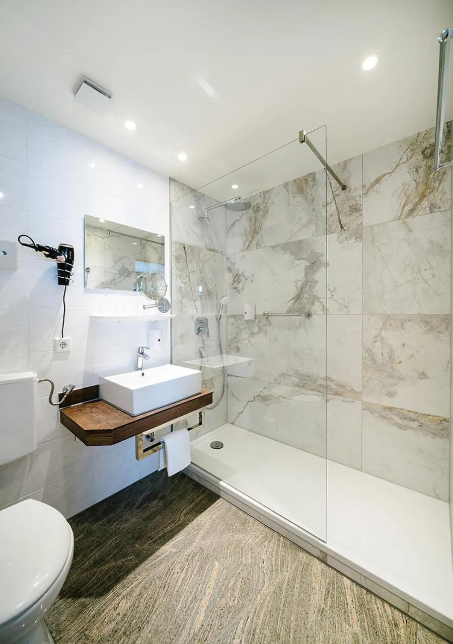Classic Double Room in Central City Hotel