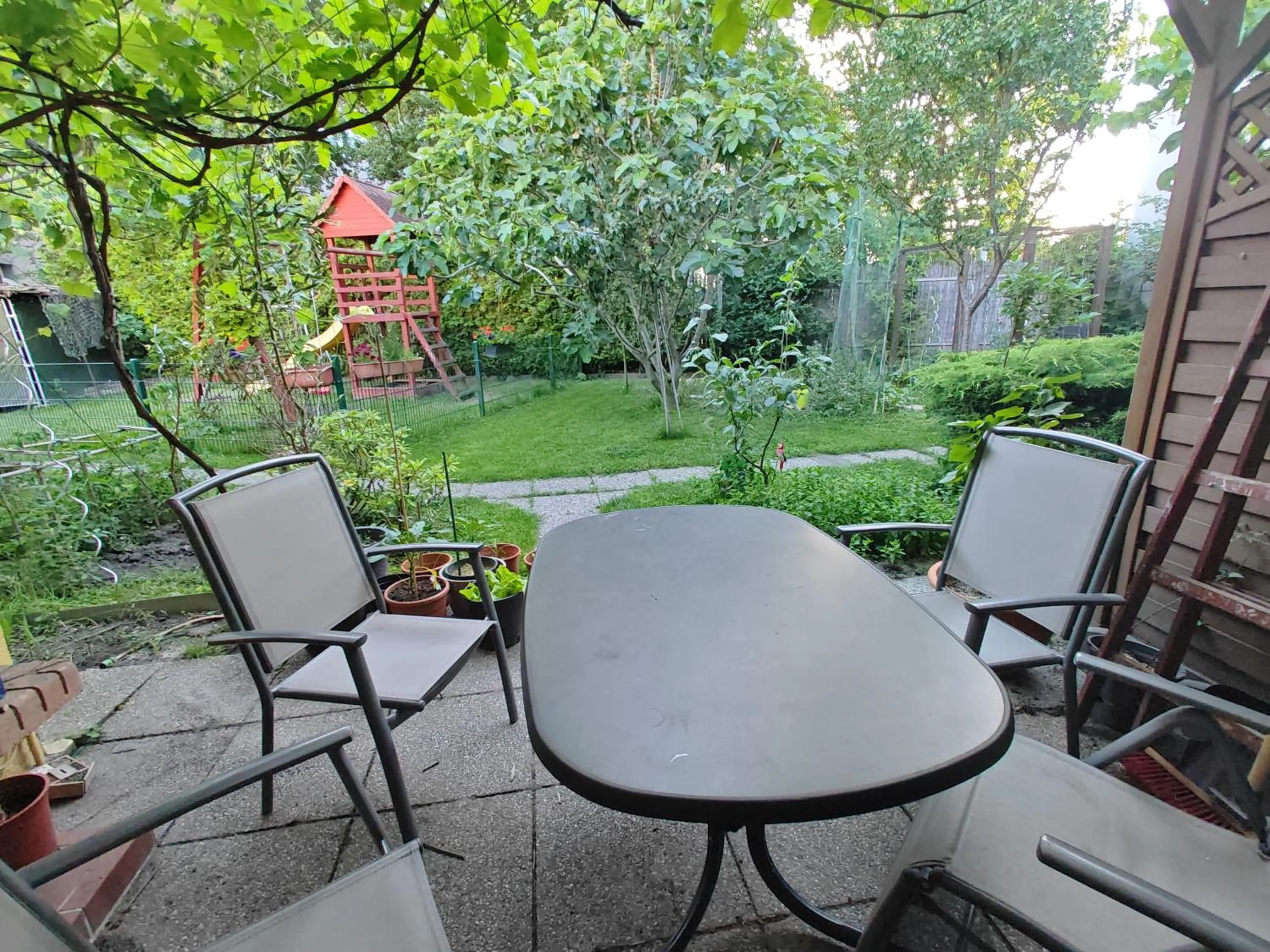 Garden in Leopoldauer Apartment