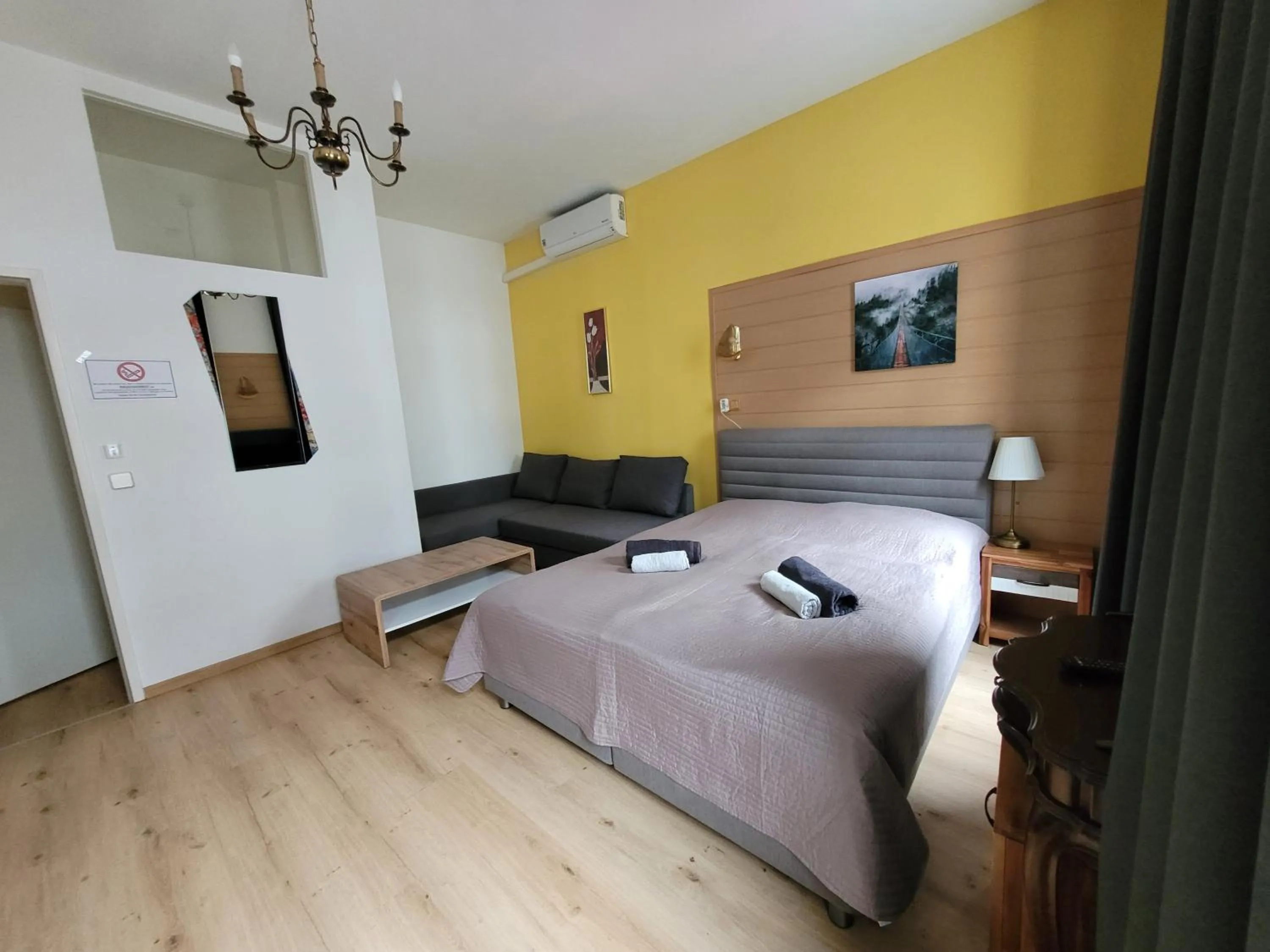 Photo of the whole room, Bed in Leopoldauer Apartment