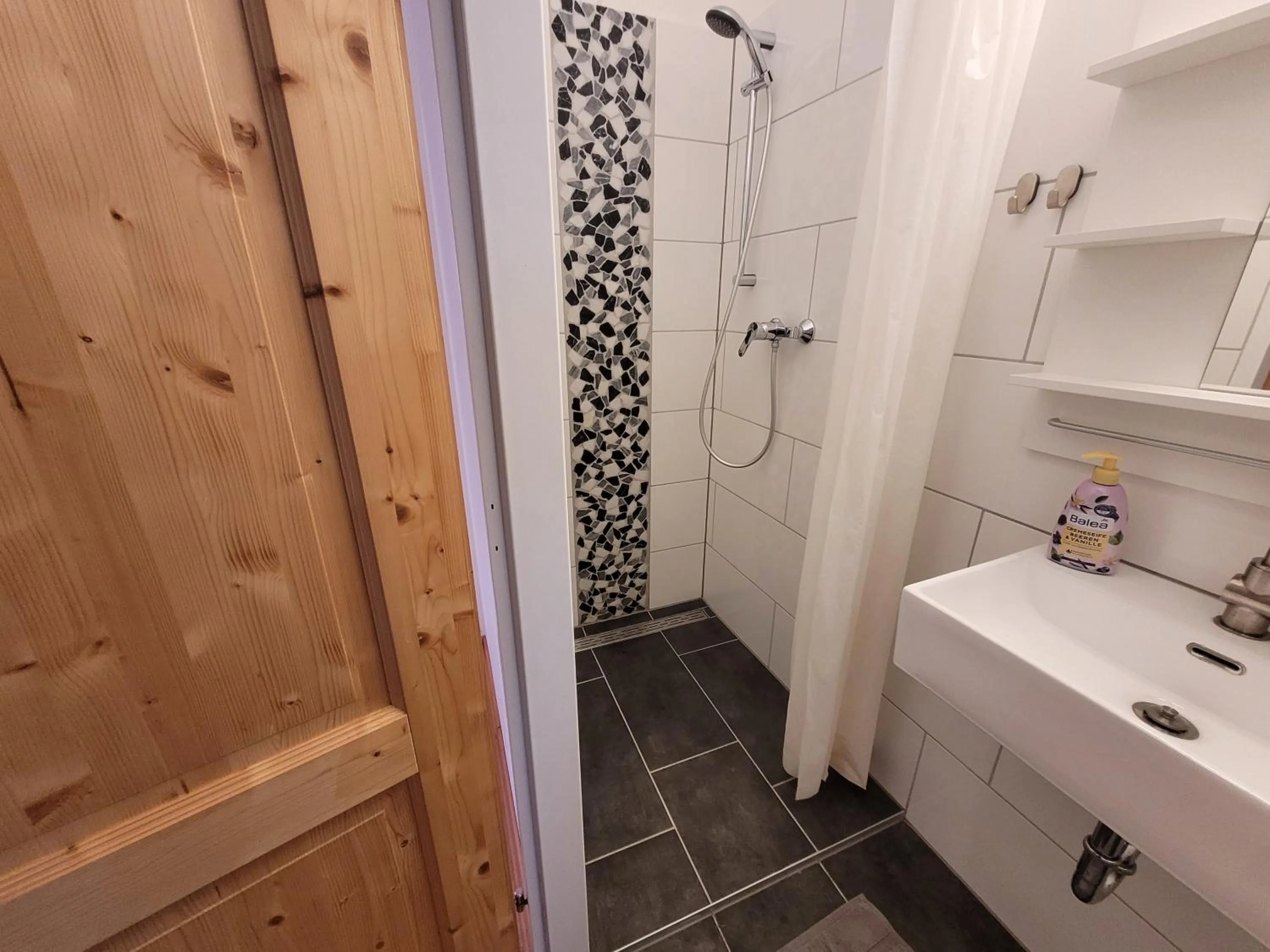 Bathroom in Leopoldauer Apartment