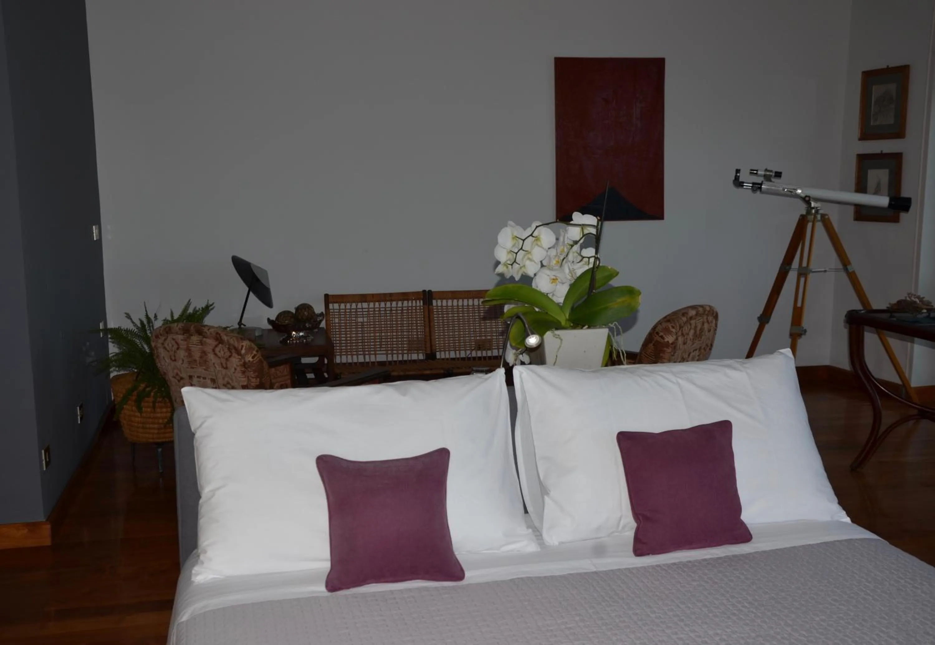 Property building, Bed in Suite 52