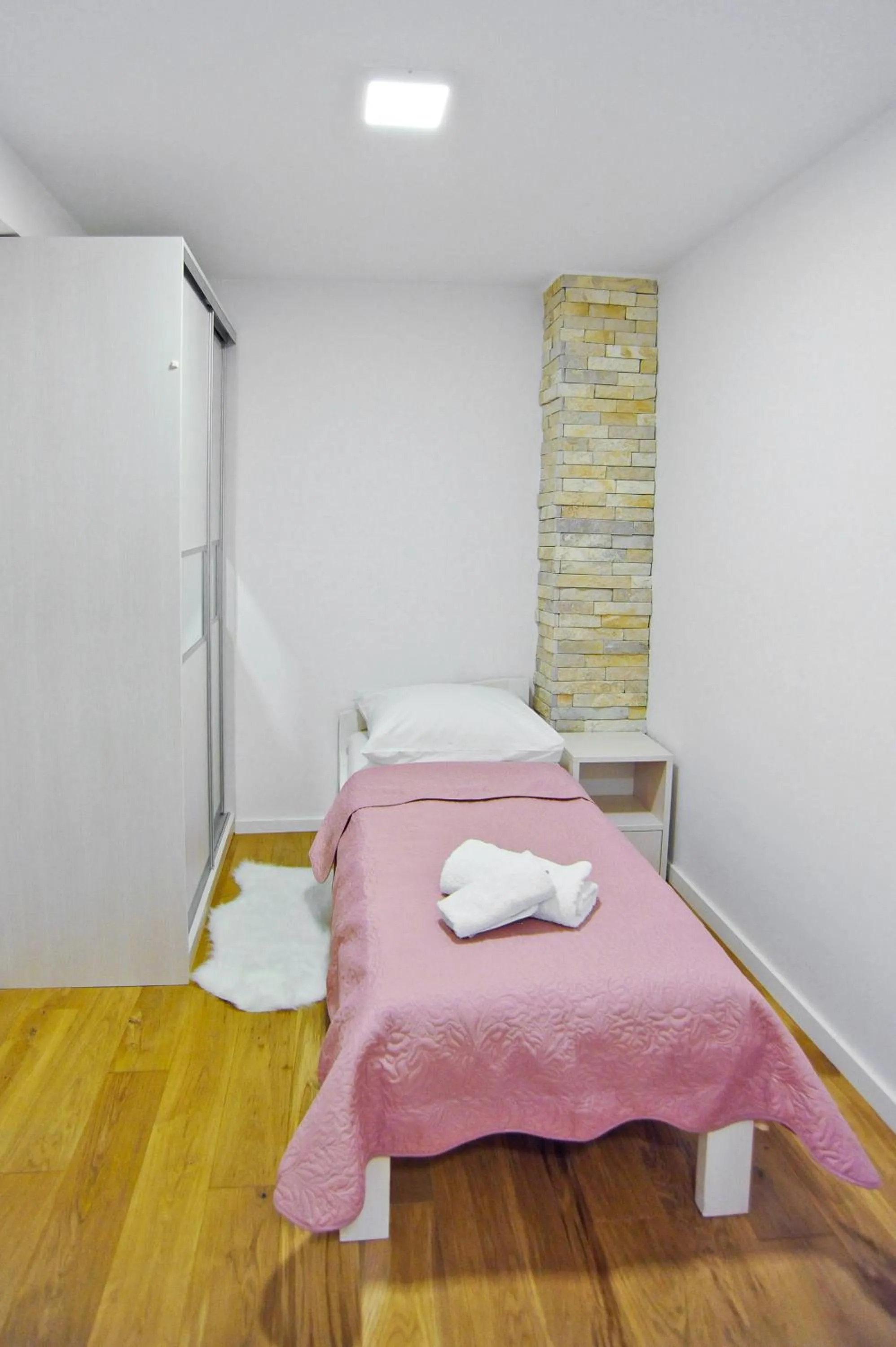 Bedroom, Bed in Apartment Domalu Old Town