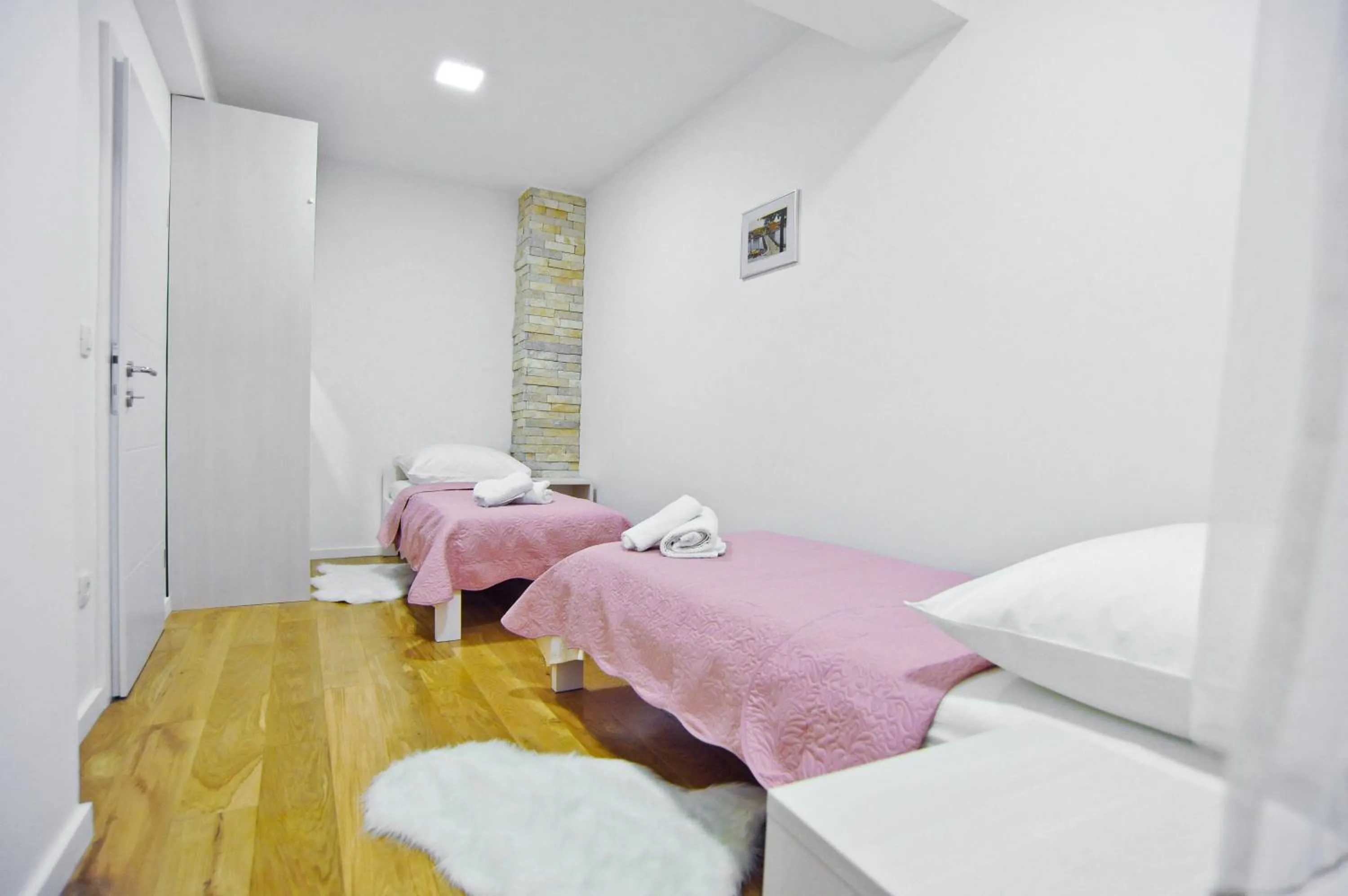 Bedroom, Bed in Apartment Domalu Old Town