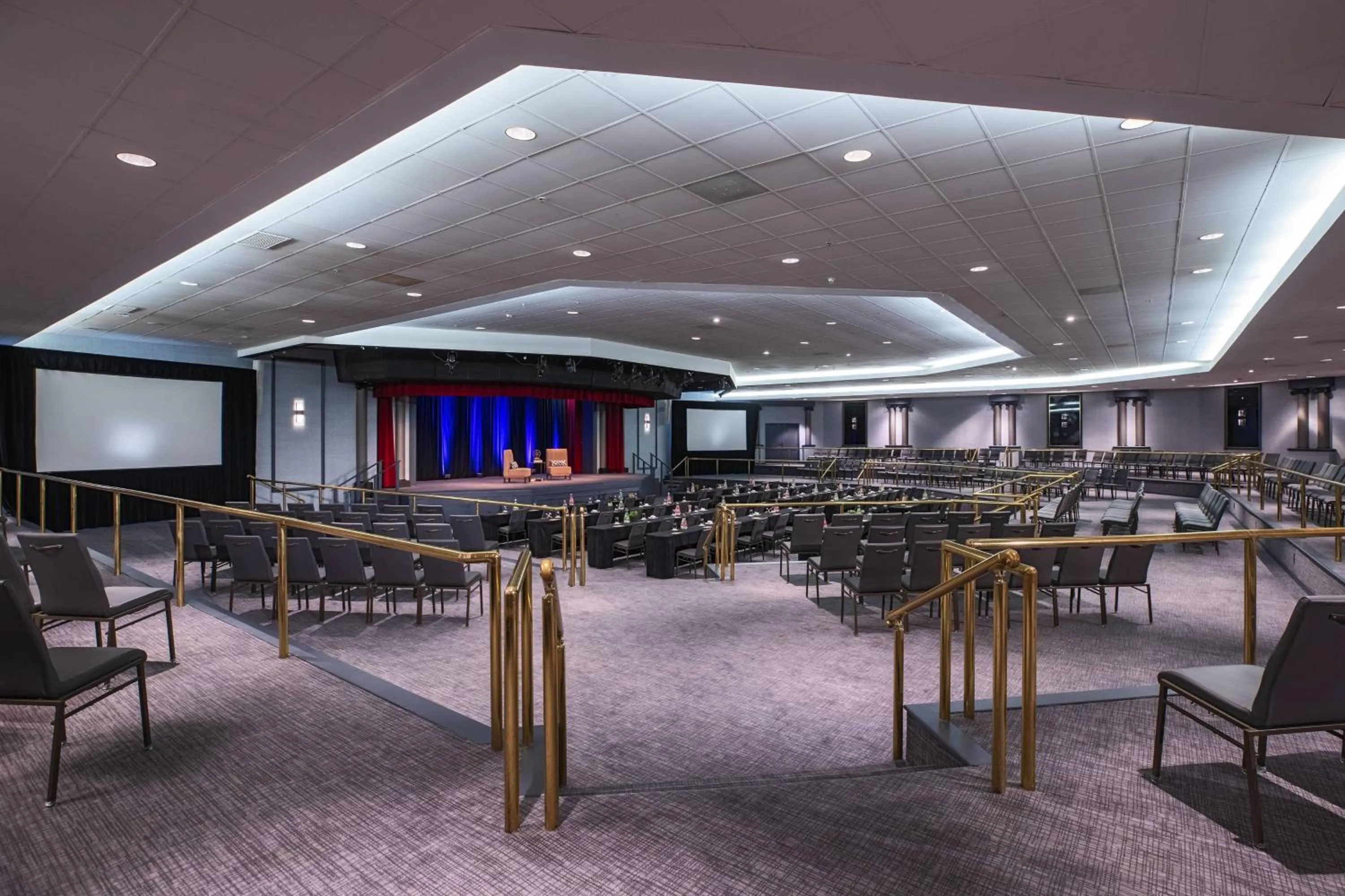 Meeting/conference room in Renaissance Dallas Addison