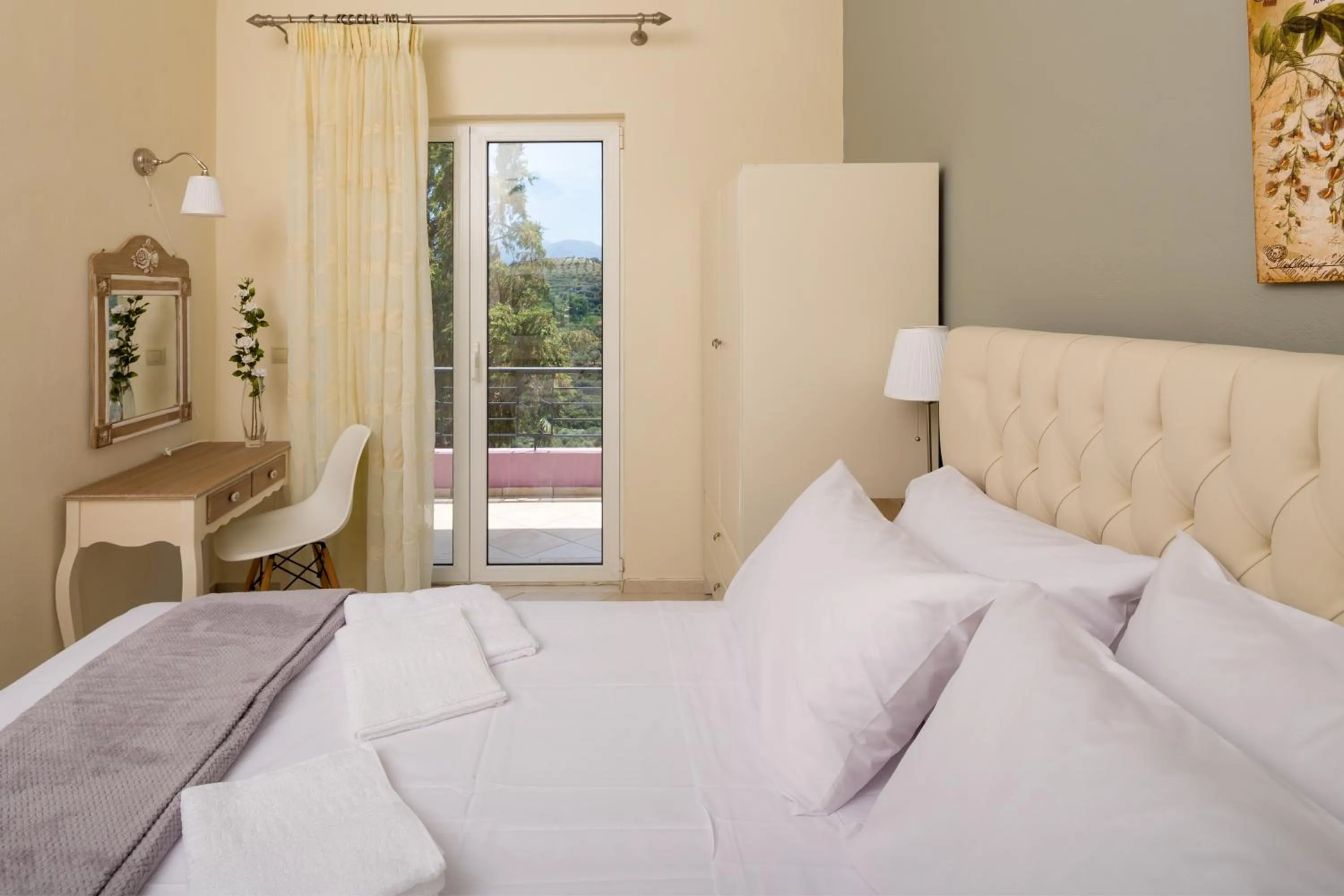 Photo of the whole room, Bed in Villa Anatoli