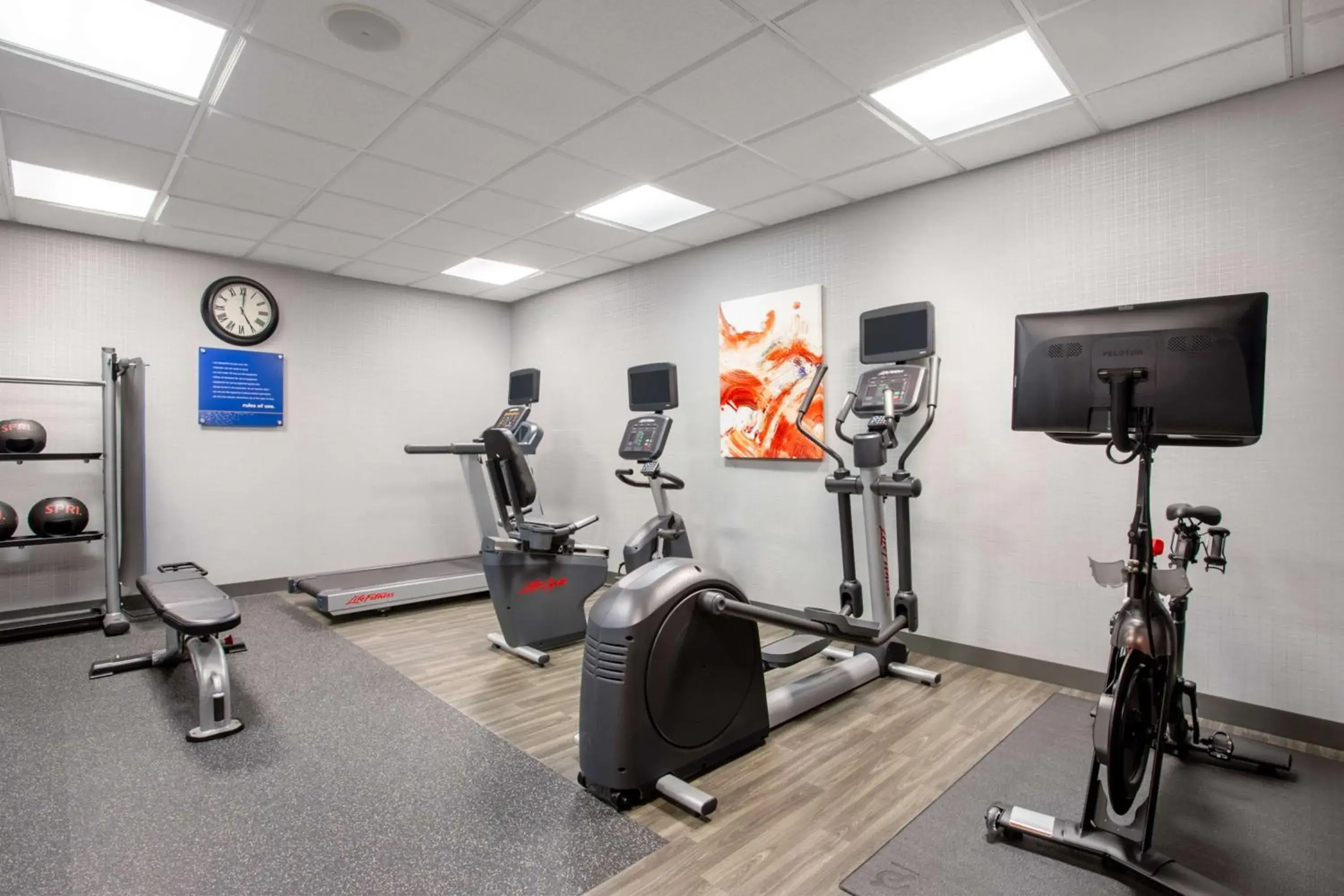 Fitness centre/facilities in Hampton Inn & Suites Muncie Fitness centre/facilities in Hampton Inn & Suites Muncie