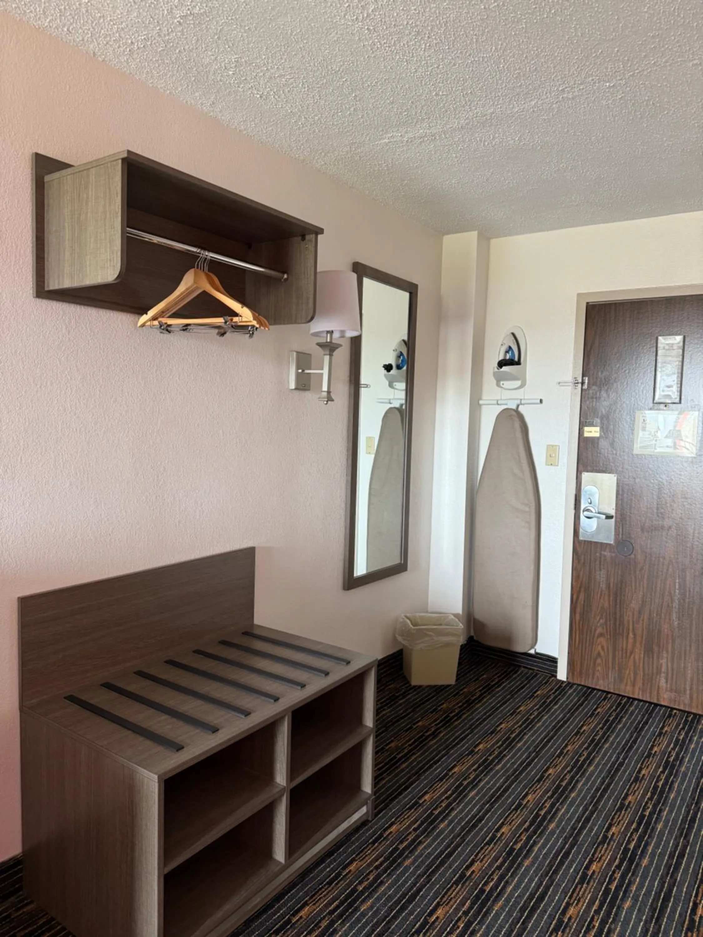 flat iron in Howard Johnson by Wyndham Lexington