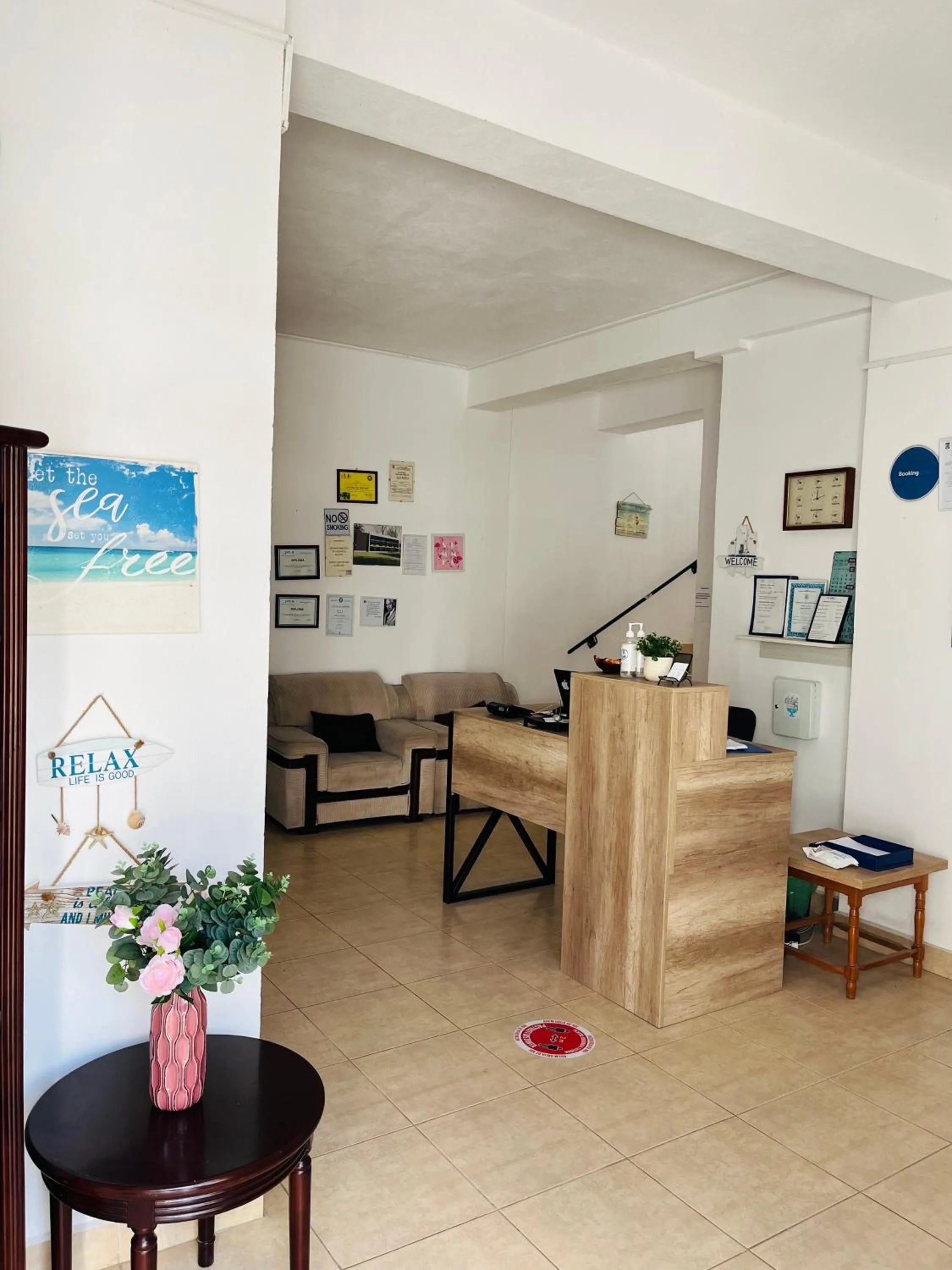 Lobby or reception in Perla