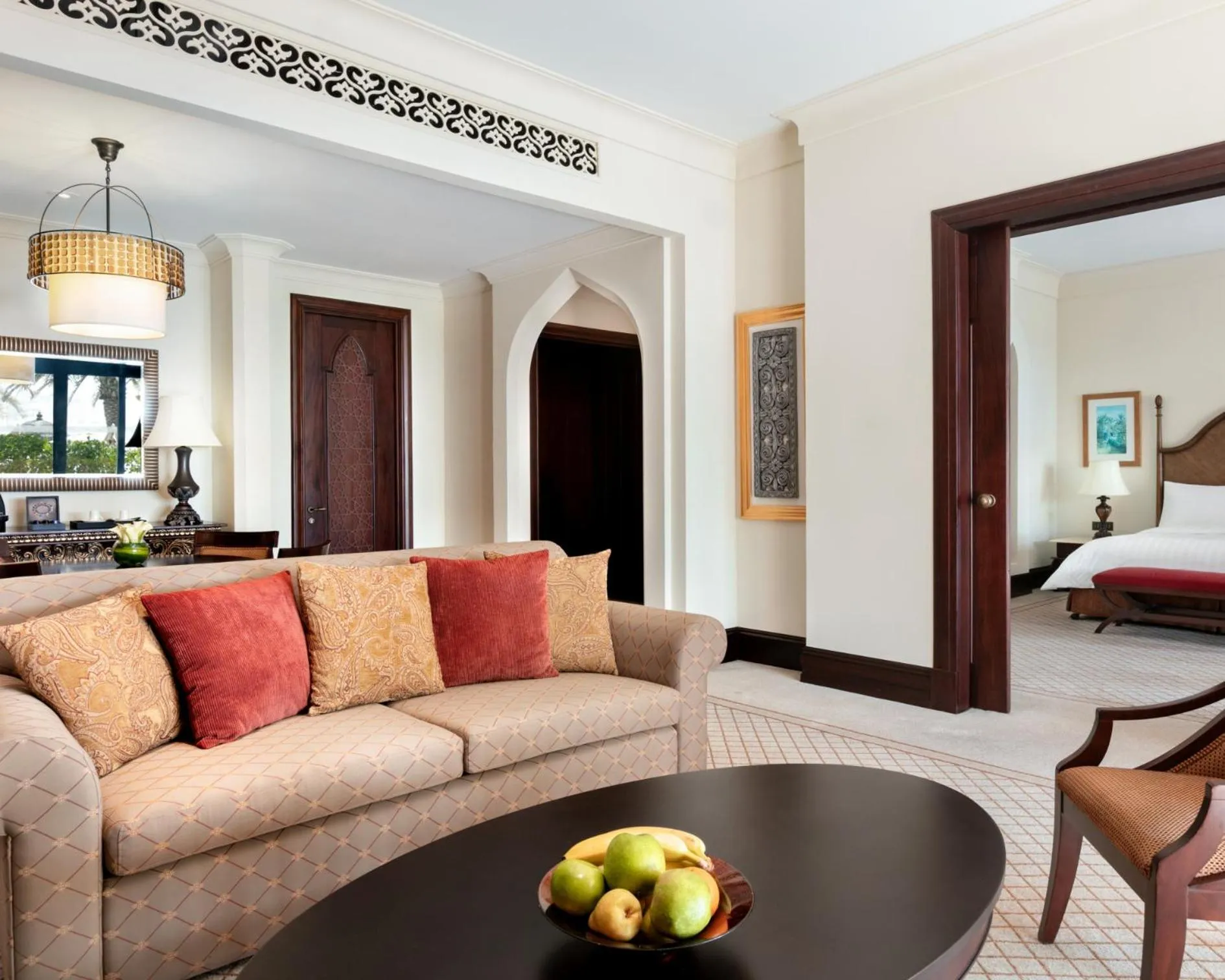 Living room, Bed in Shangri-La Qaryat Al Beri, Abu Dhabi