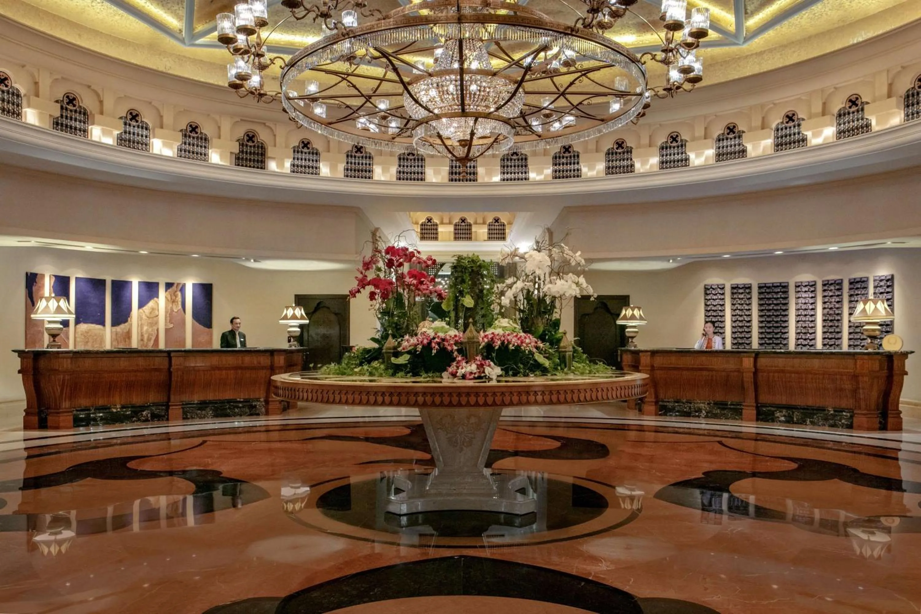 Lobby or reception in Shangri-La Qaryat Al Beri, Abu Dhabi