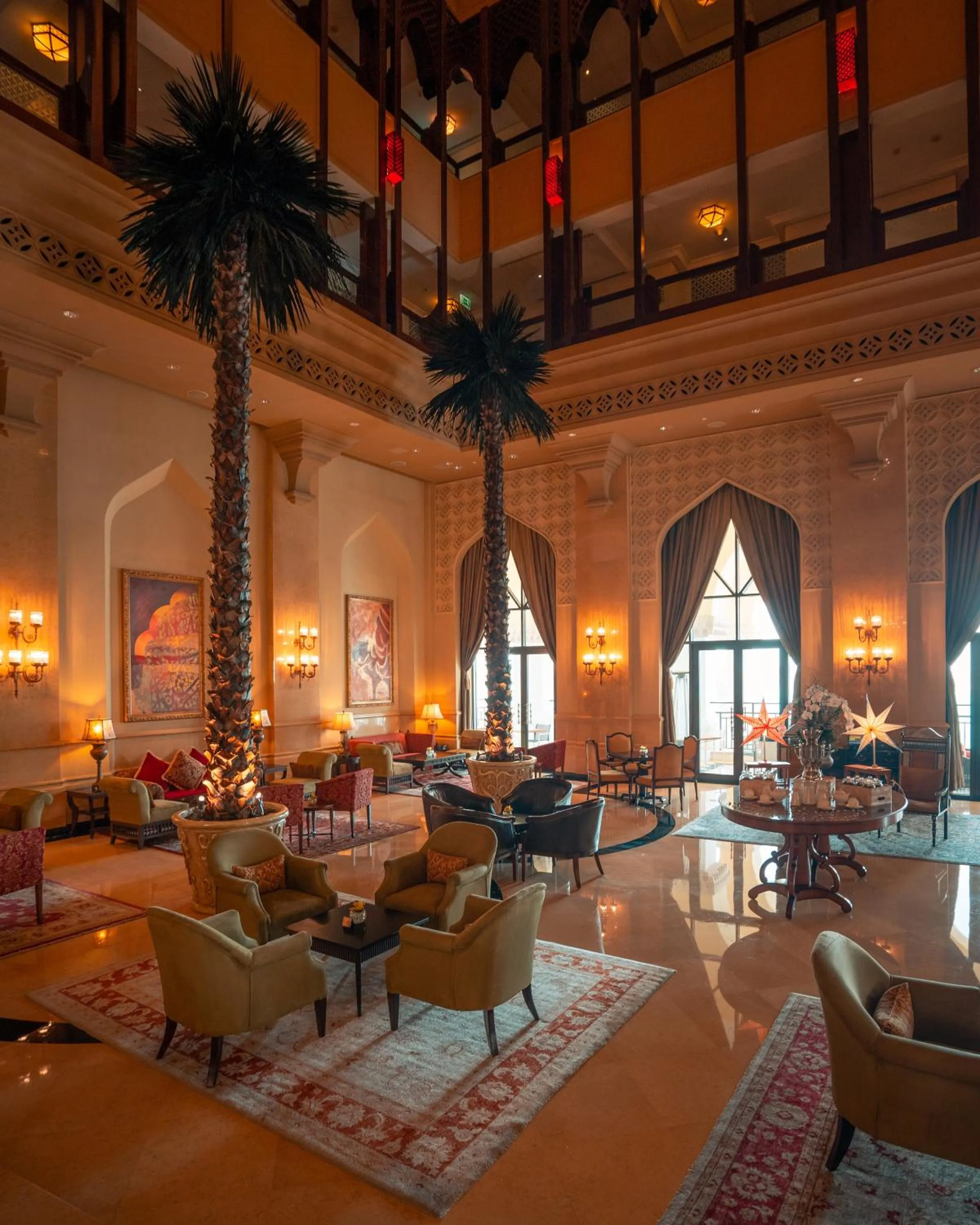 Restaurant/places to eat in Shangri-La Qaryat Al Beri, Abu Dhabi