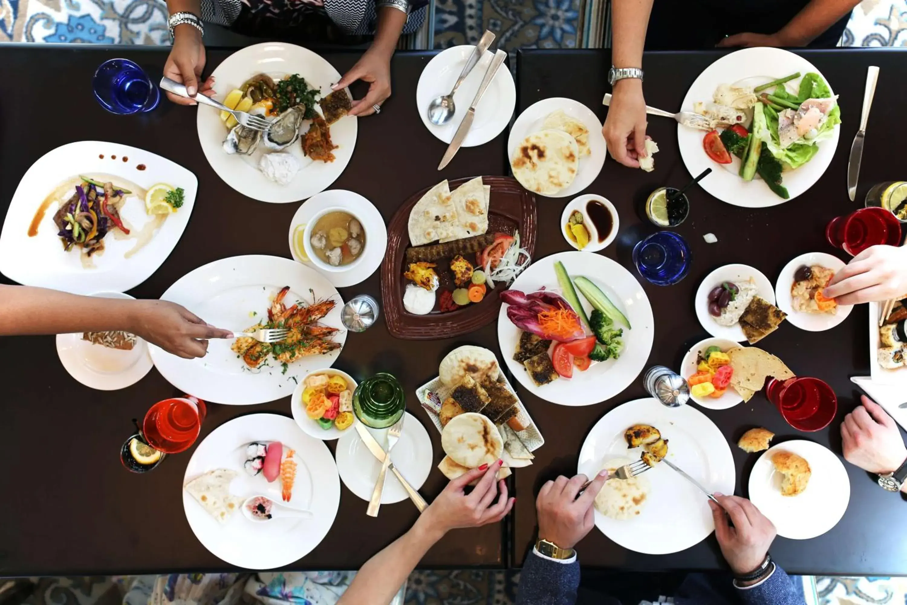 Restaurant/places to eat in Shangri-La Qaryat Al Beri, Abu Dhabi Restaurant/places to eat in Shangri-La Qaryat Al Beri, Abu Dhabi