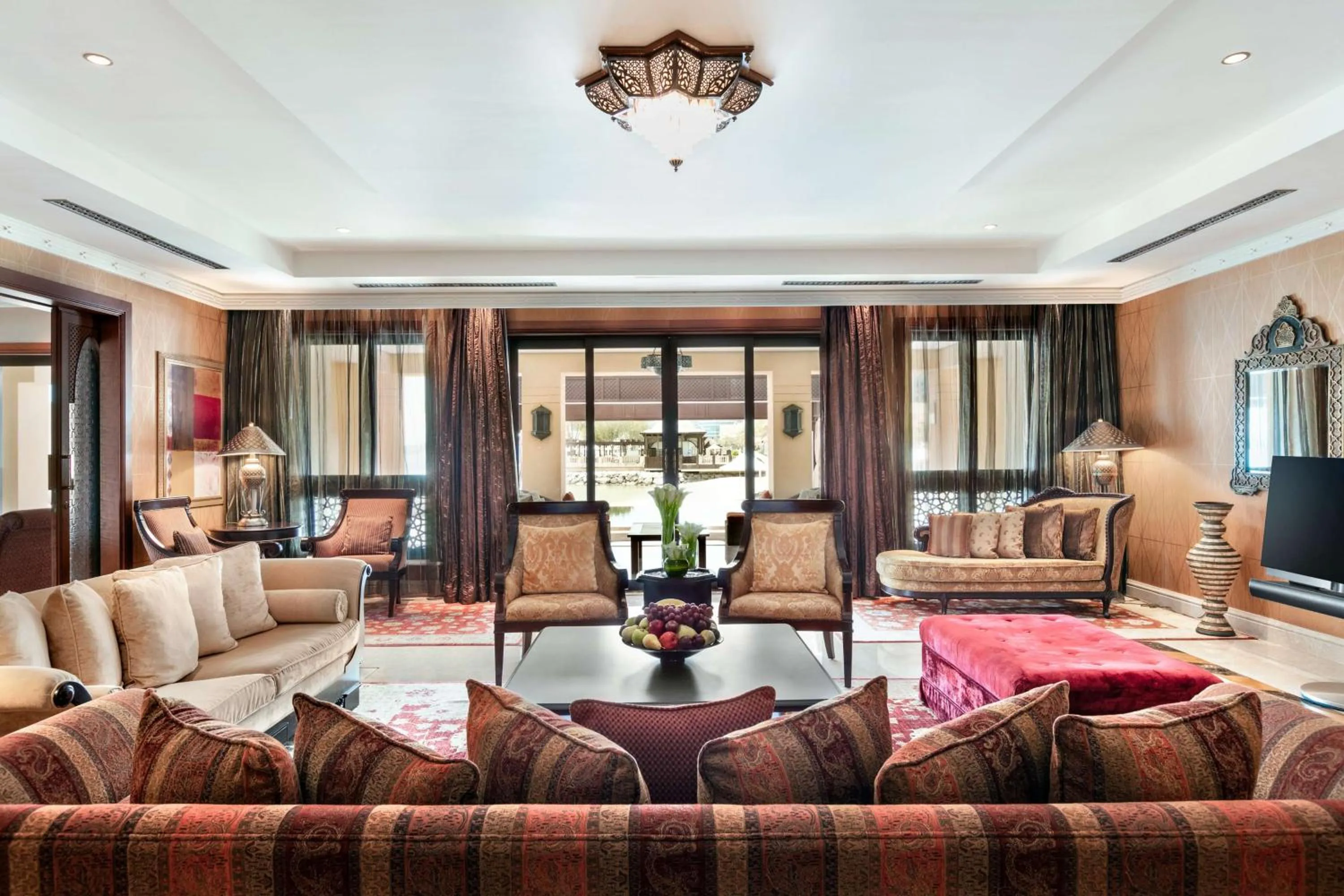 Living room in Shangri-La Qaryat Al Beri, Abu Dhabi