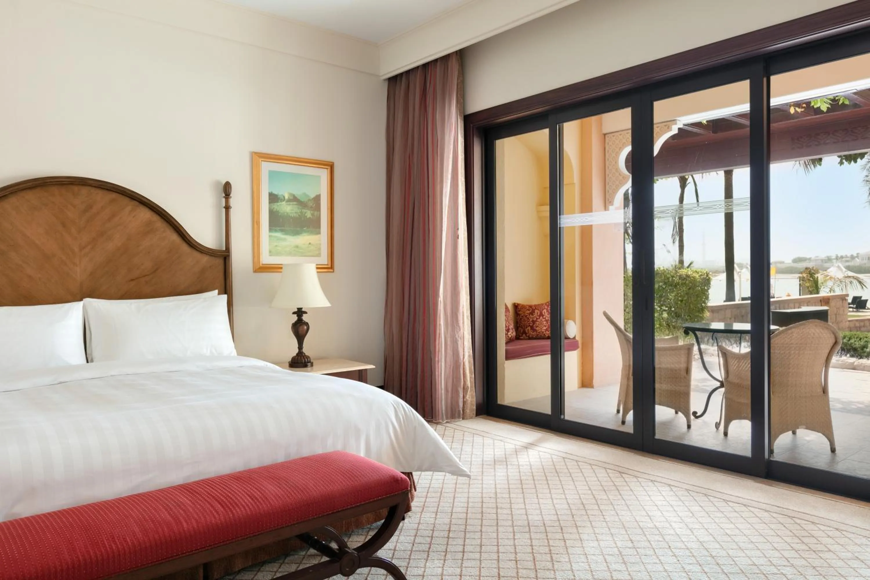 Photo of the whole room, Bed in Shangri-La Qaryat Al Beri, Abu Dhabi