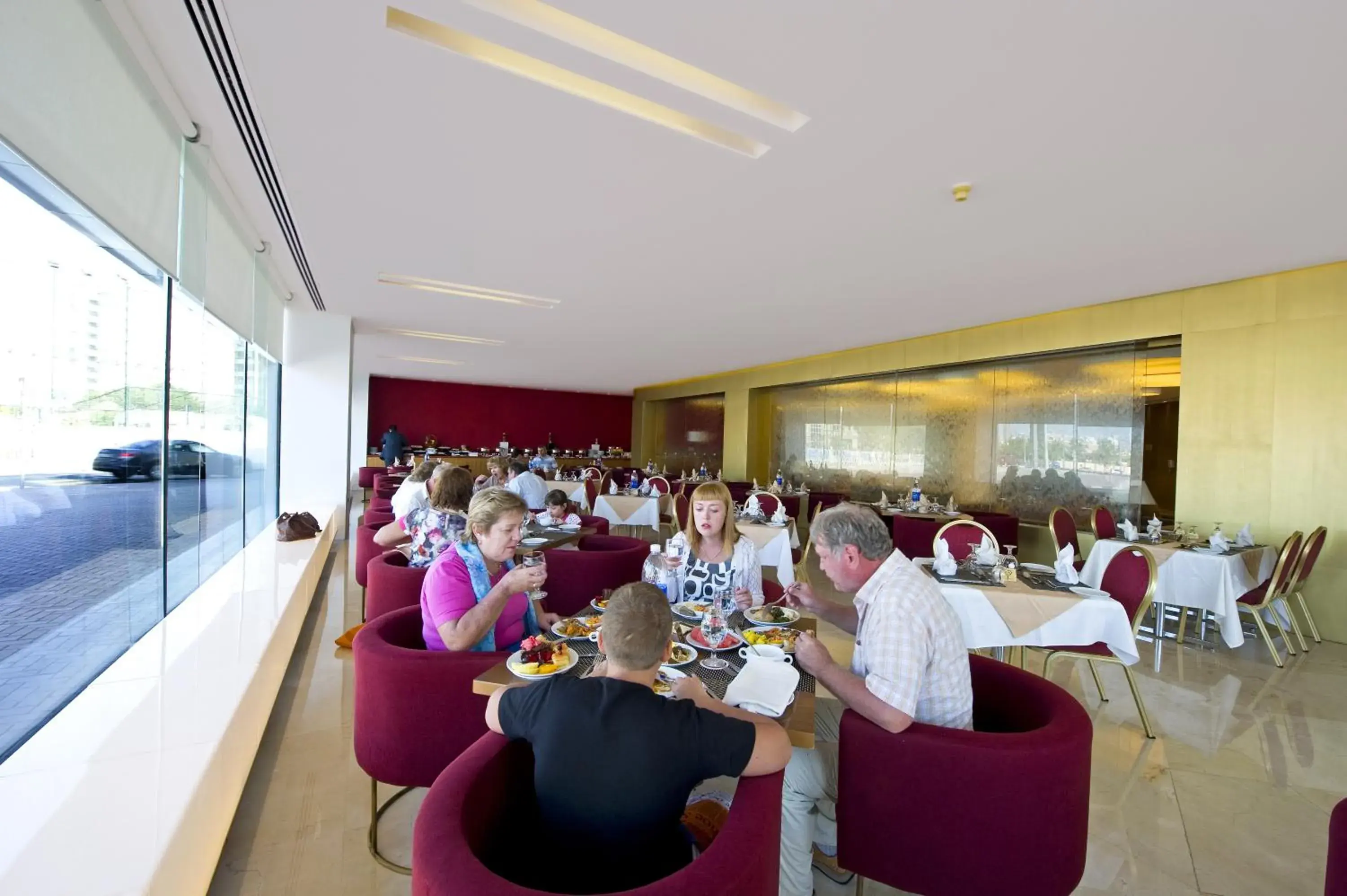 Restaurant/places to eat in Al Bustan Centre & Residence Restaurant/places to eat in Al Bustan Centre & Residence