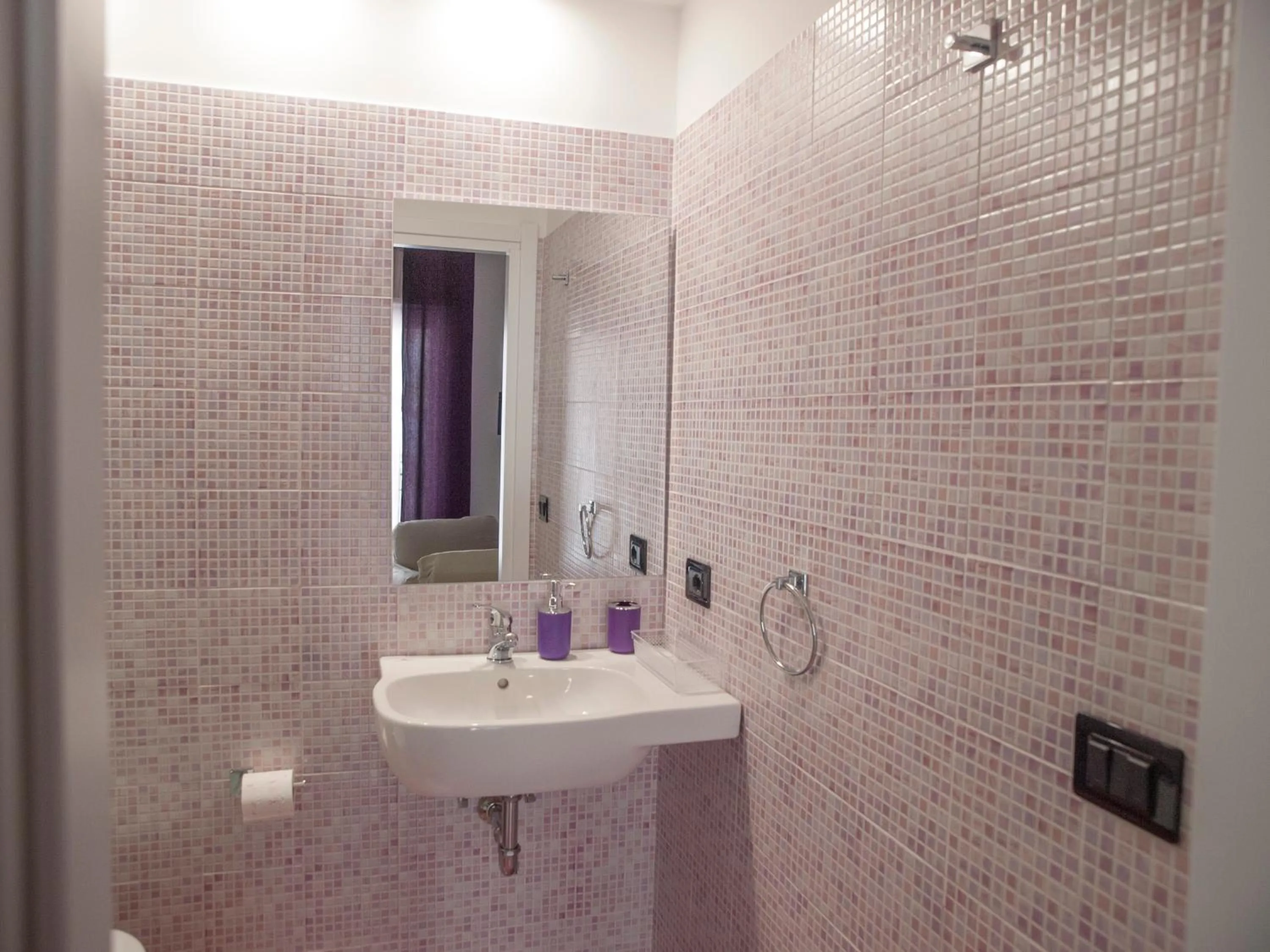 Bathroom in Bouganville House