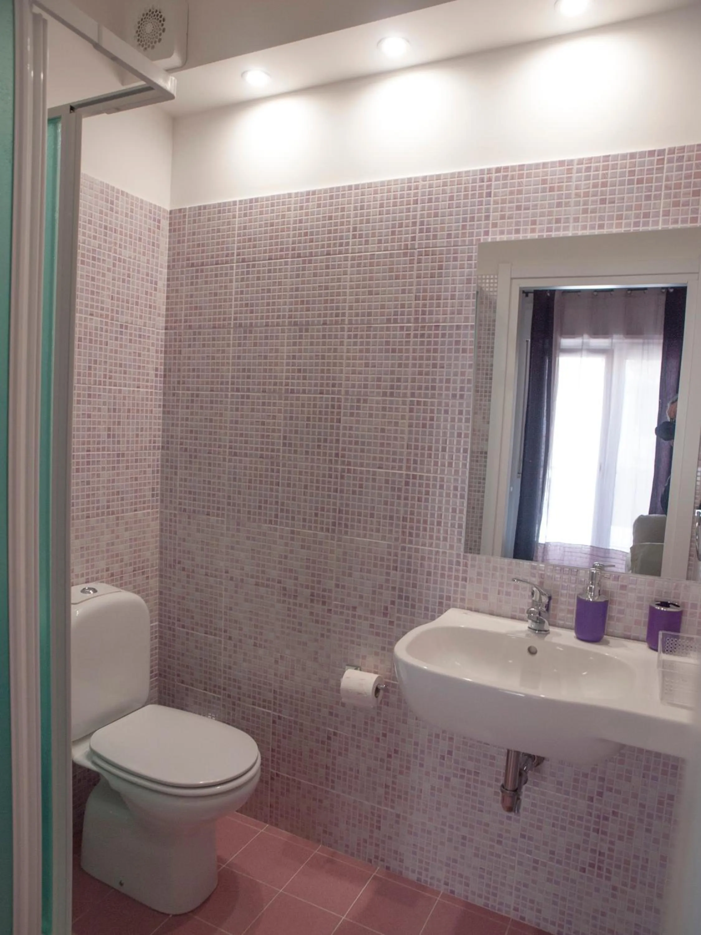 Bathroom in Bouganville House