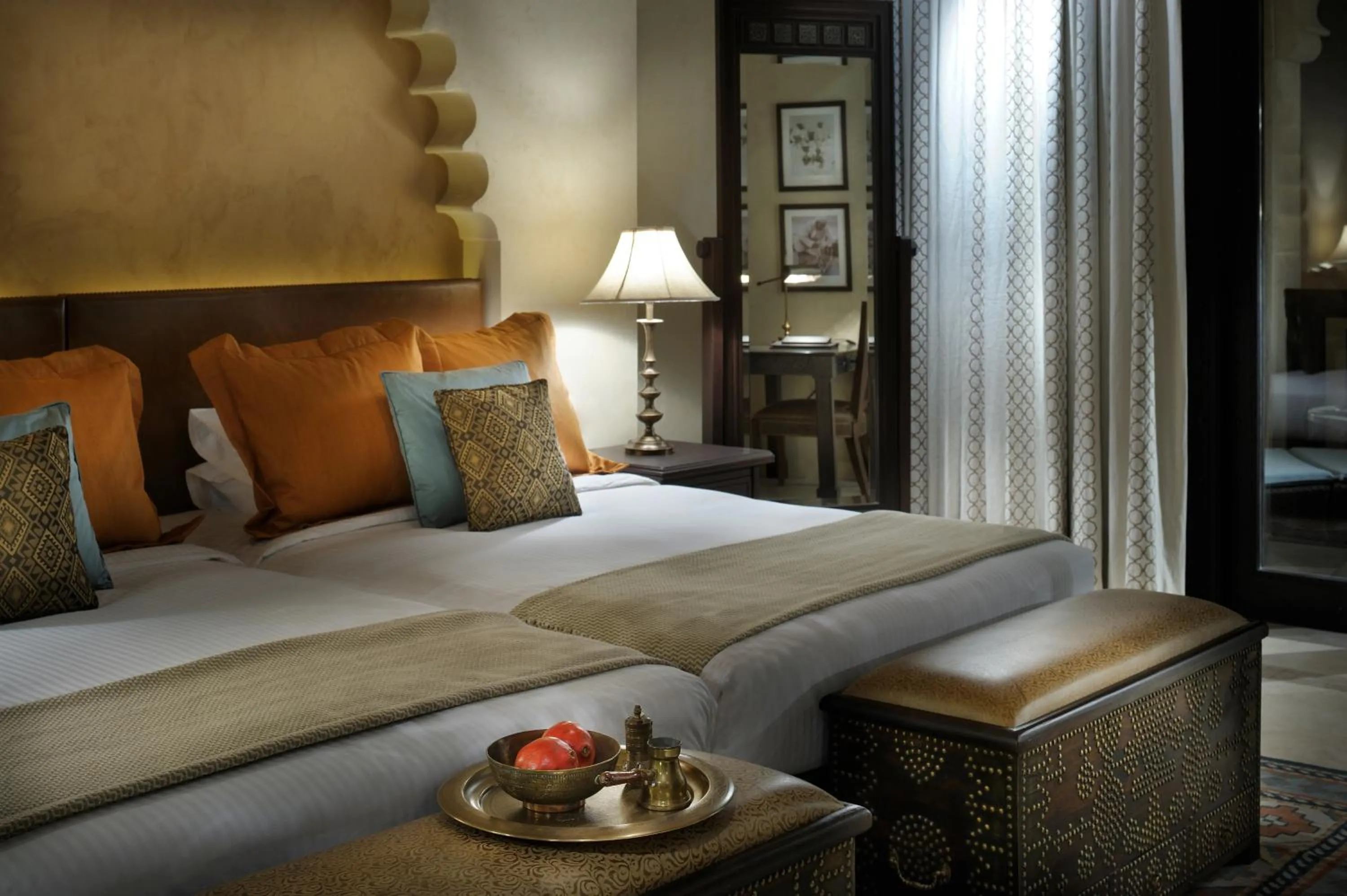 Bed in Anantara Qasr al Sarab Desert Resort