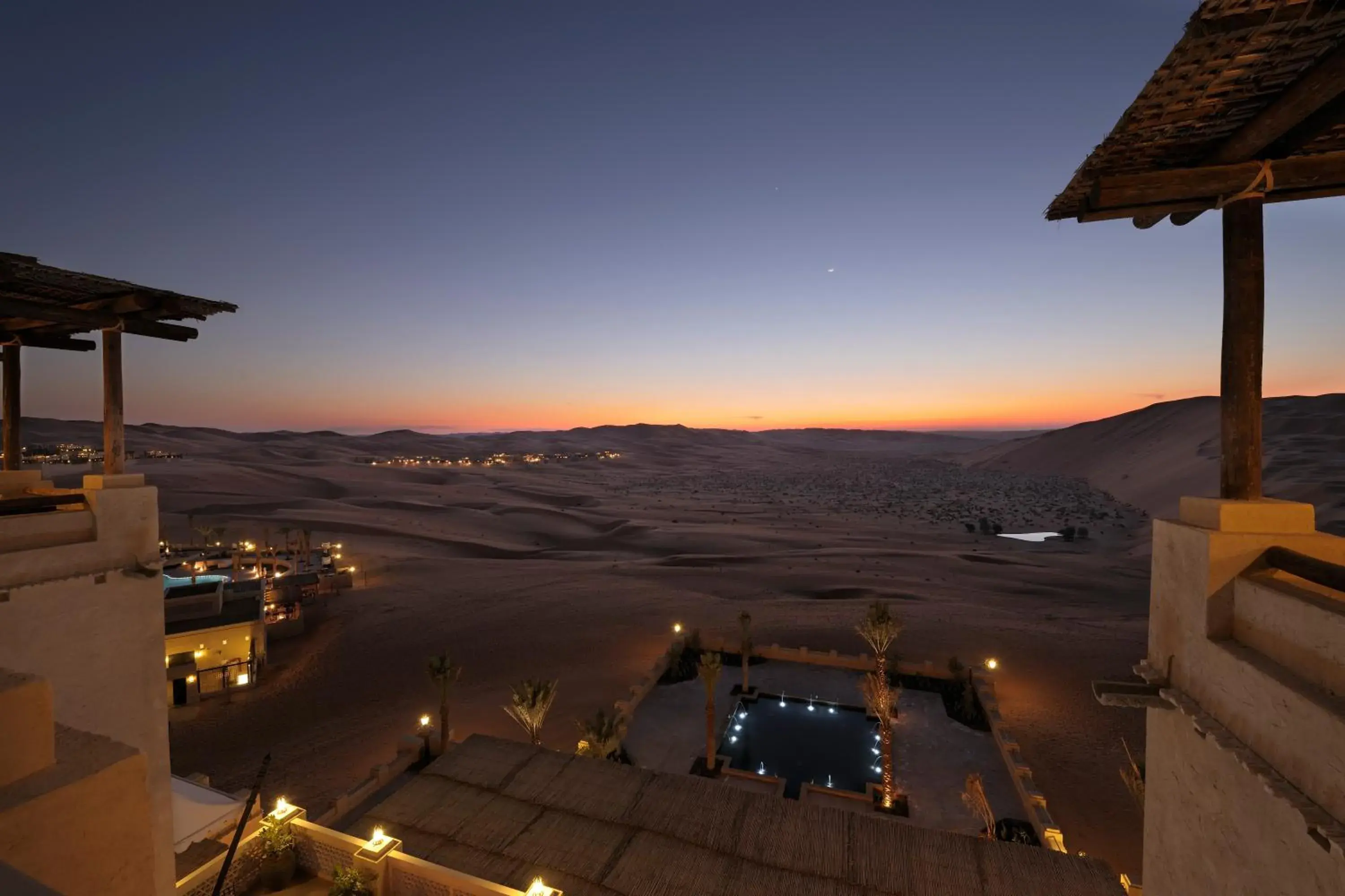 Facade/entrance in Anantara Qasr al Sarab Desert Resort Facade/entrance in Anantara Qasr al Sarab Desert Resort