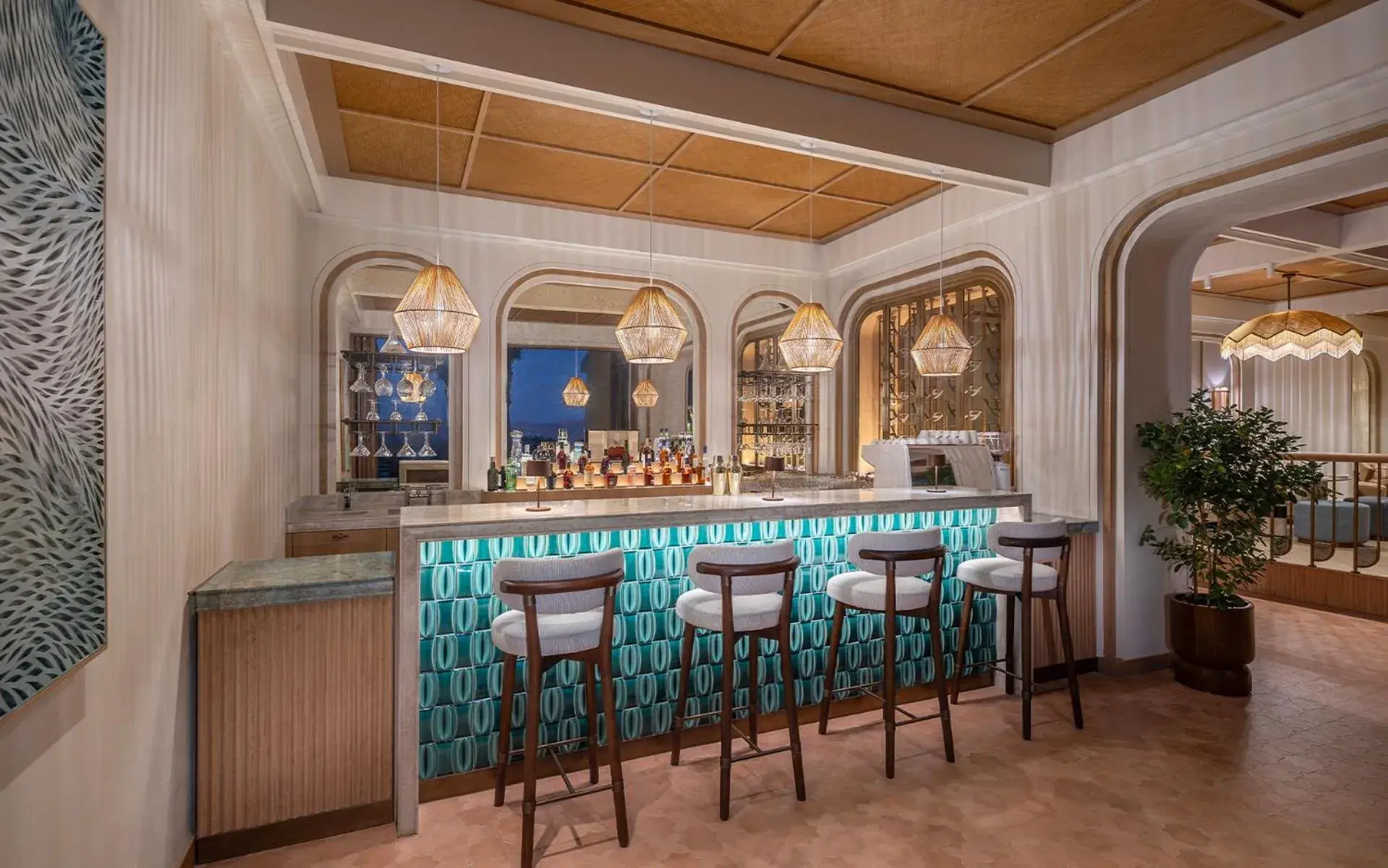 Restaurant/places to eat in Anantara Qasr al Sarab Desert Resort Restaurant/places to eat in Anantara Qasr al Sarab Desert Resort