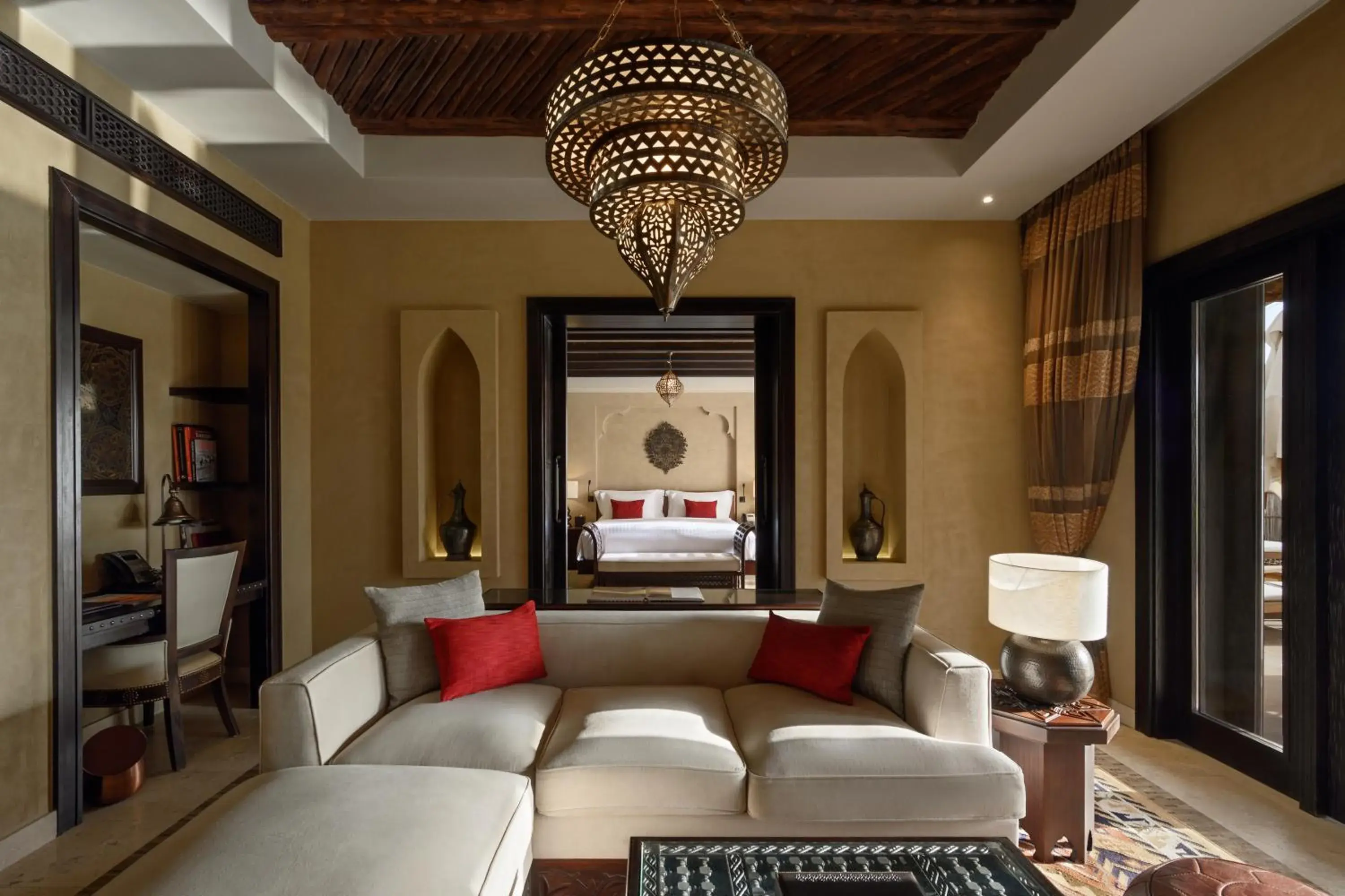 Living room in Anantara Qasr al Sarab Desert Resort Living room in Anantara Qasr al Sarab Desert Resort