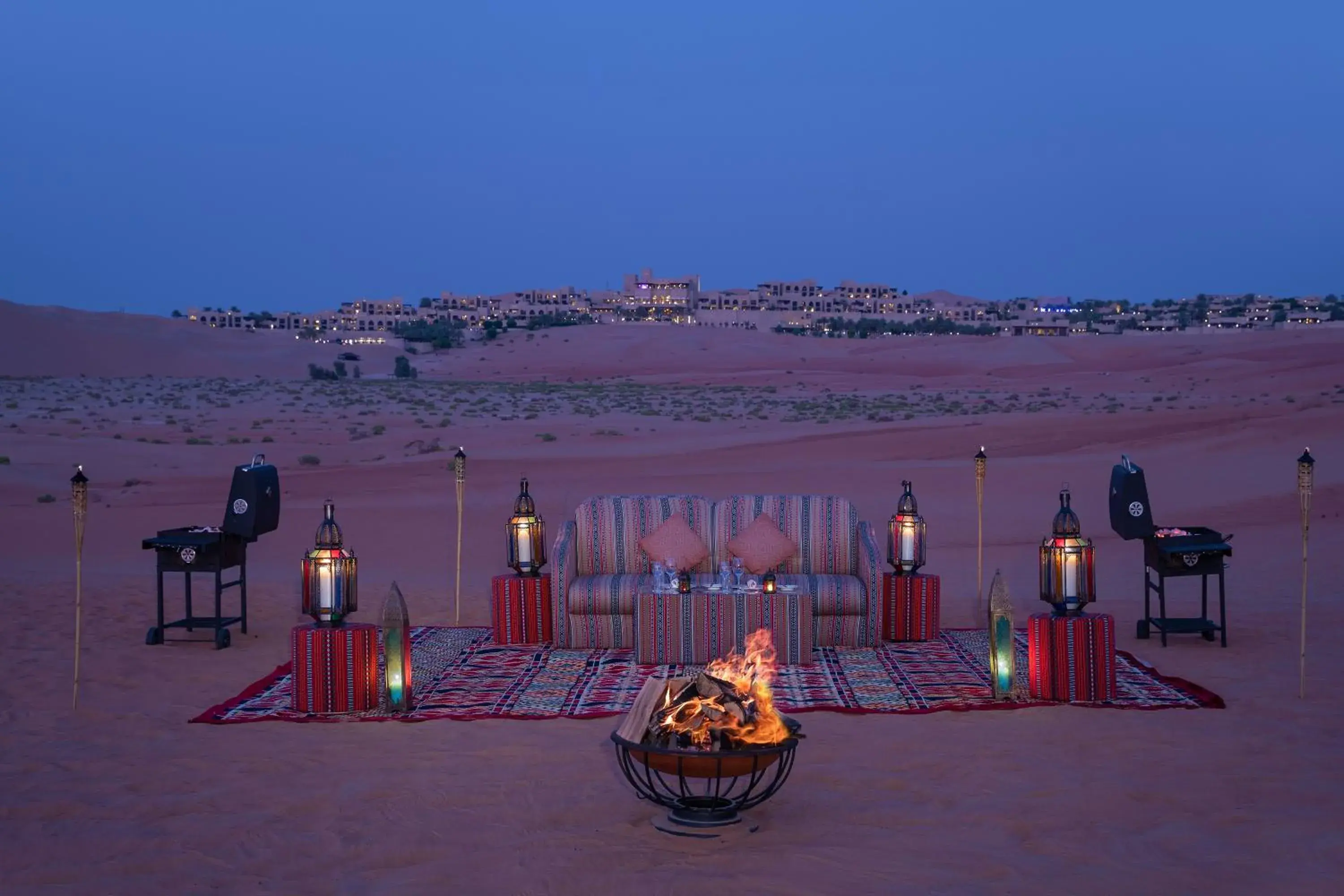 Restaurant/places to eat in Anantara Qasr al Sarab Desert Resort Restaurant/places to eat in Anantara Qasr al Sarab Desert Resort