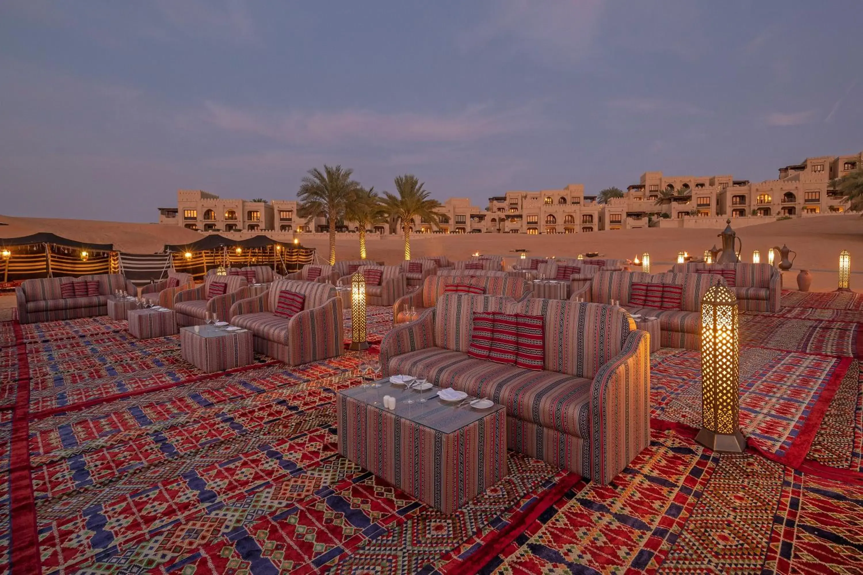 Restaurant/places to eat in Anantara Qasr al Sarab Desert Resort Restaurant/places to eat in Anantara Qasr al Sarab Desert Resort