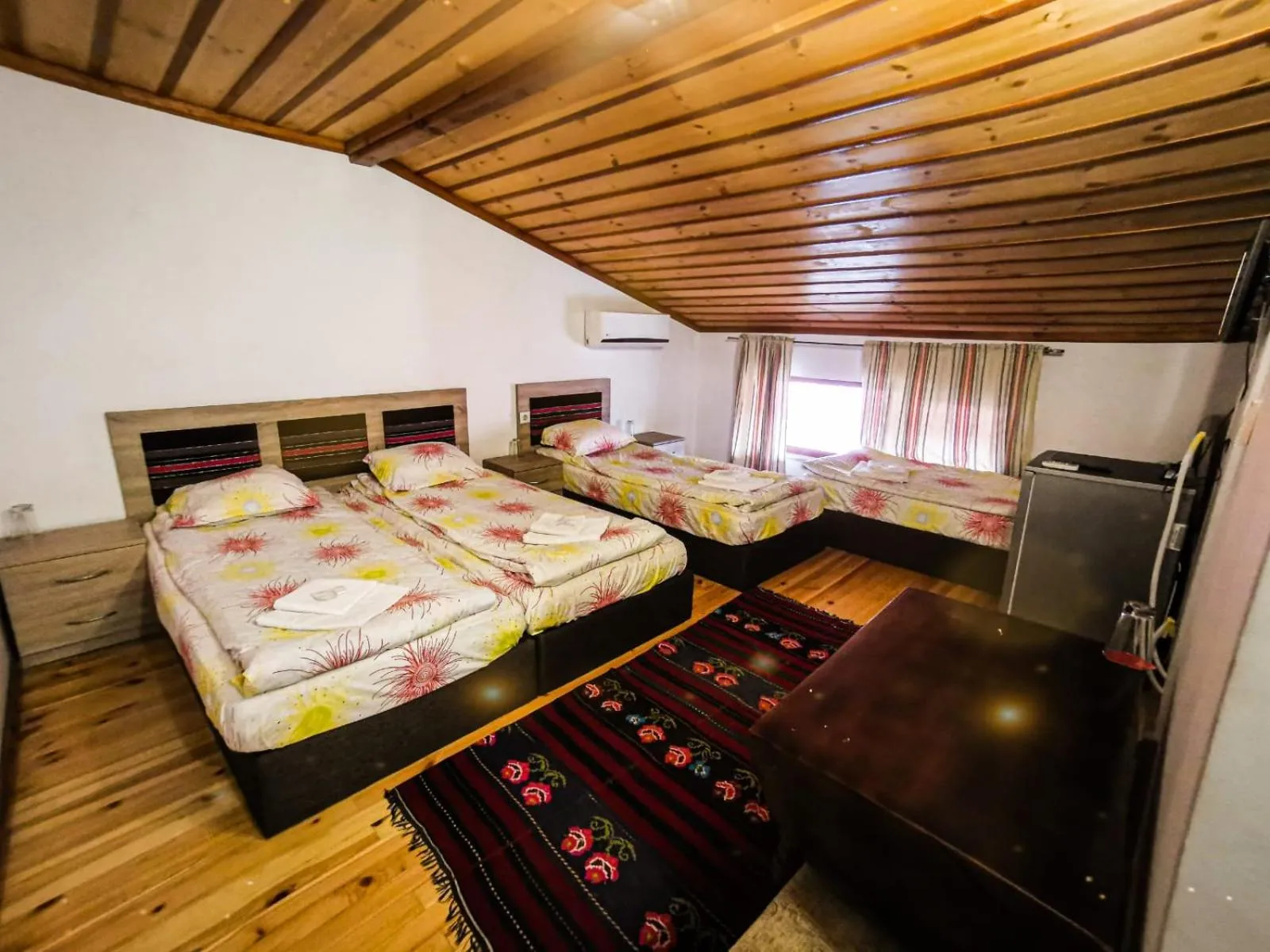 Bed in Hotel Alikante