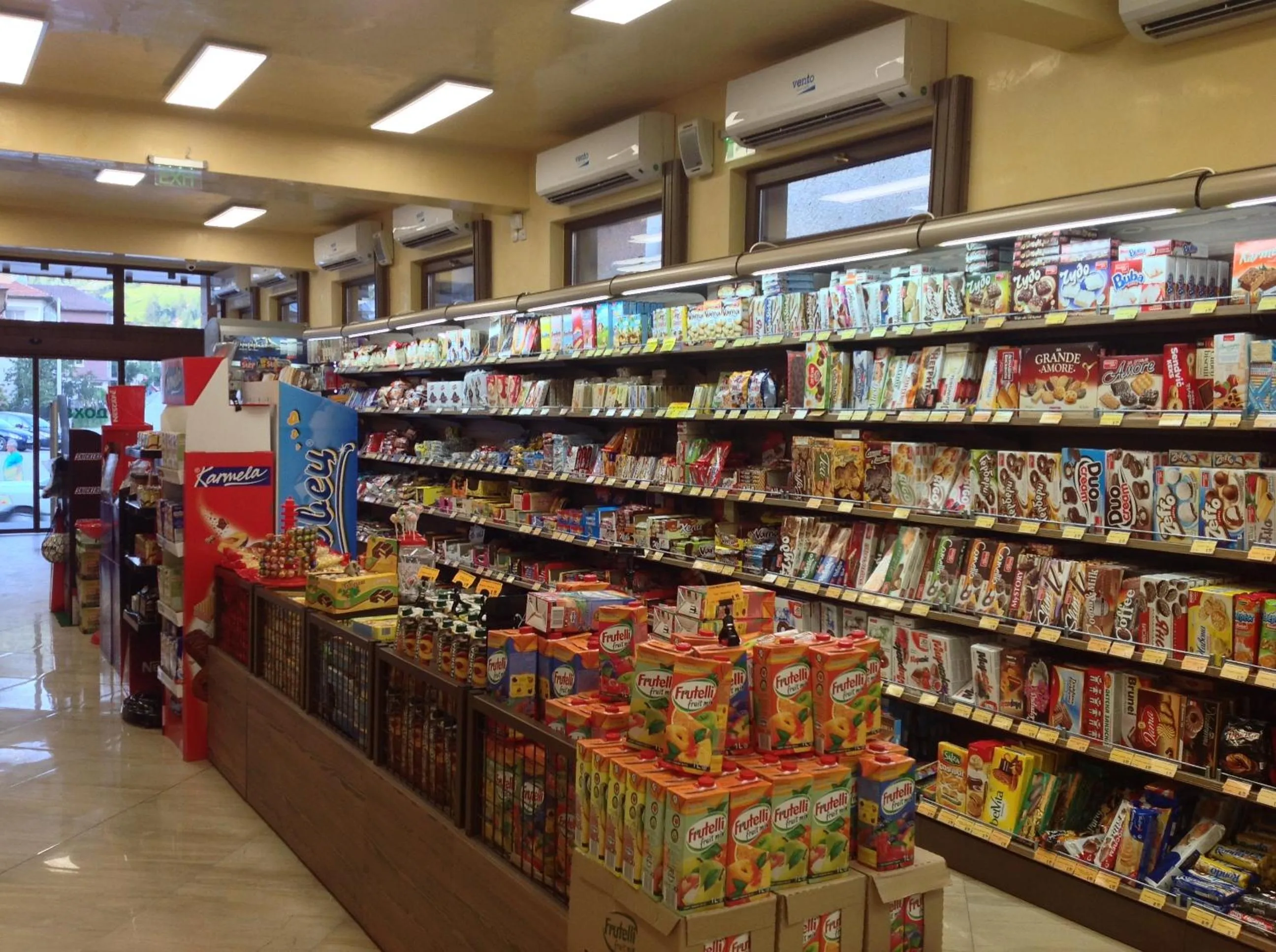 On-site shops in Hotel Alikante