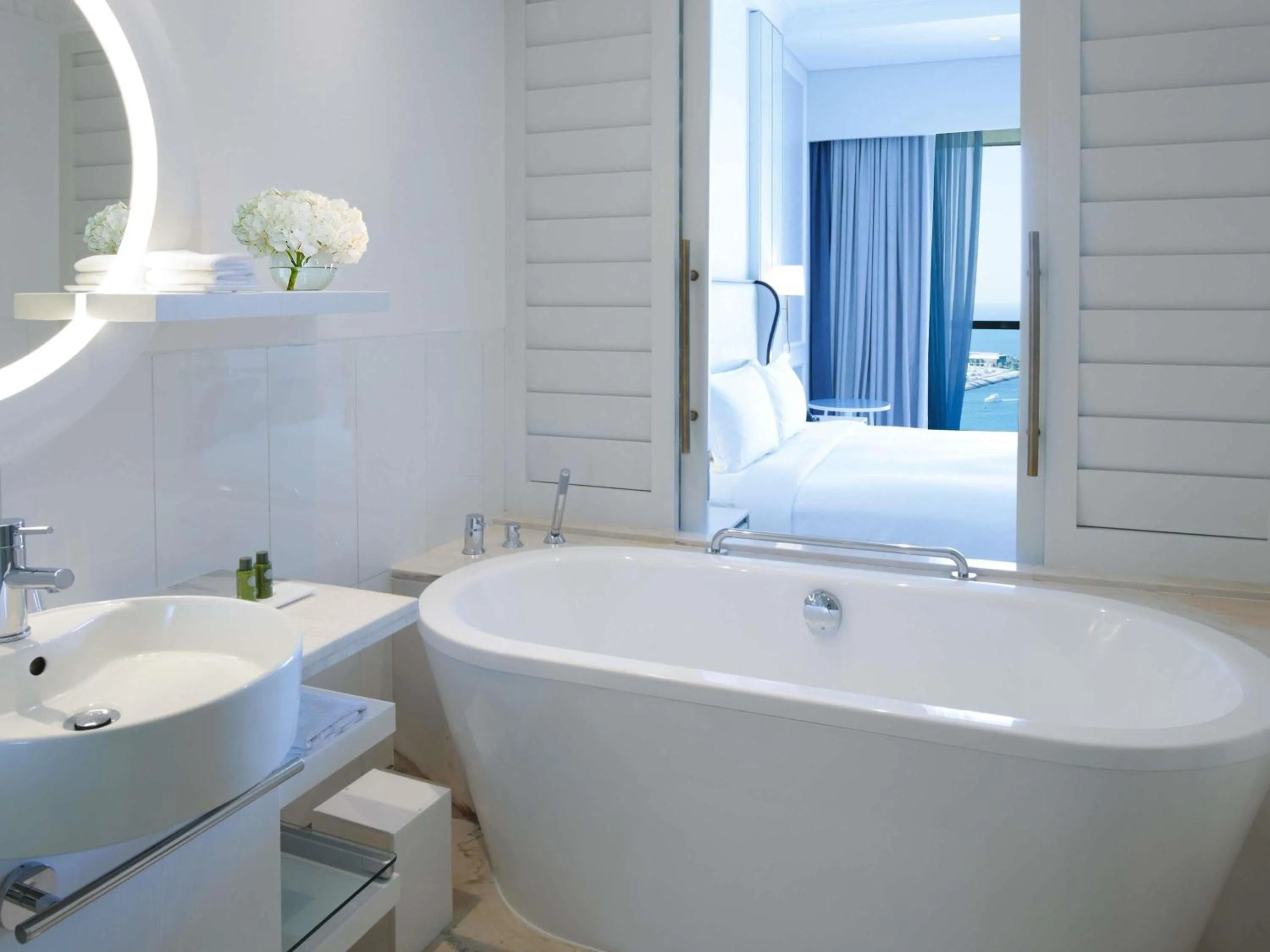 Bedroom in Sofitel Dubai Jumeirah Beach