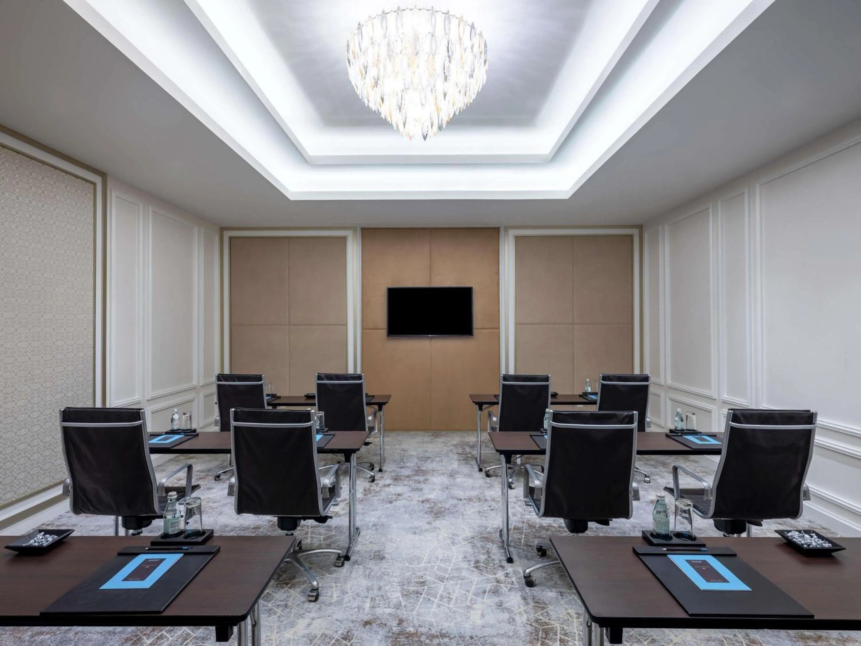 Meeting/conference room in Sofitel Dubai Jumeirah Beach