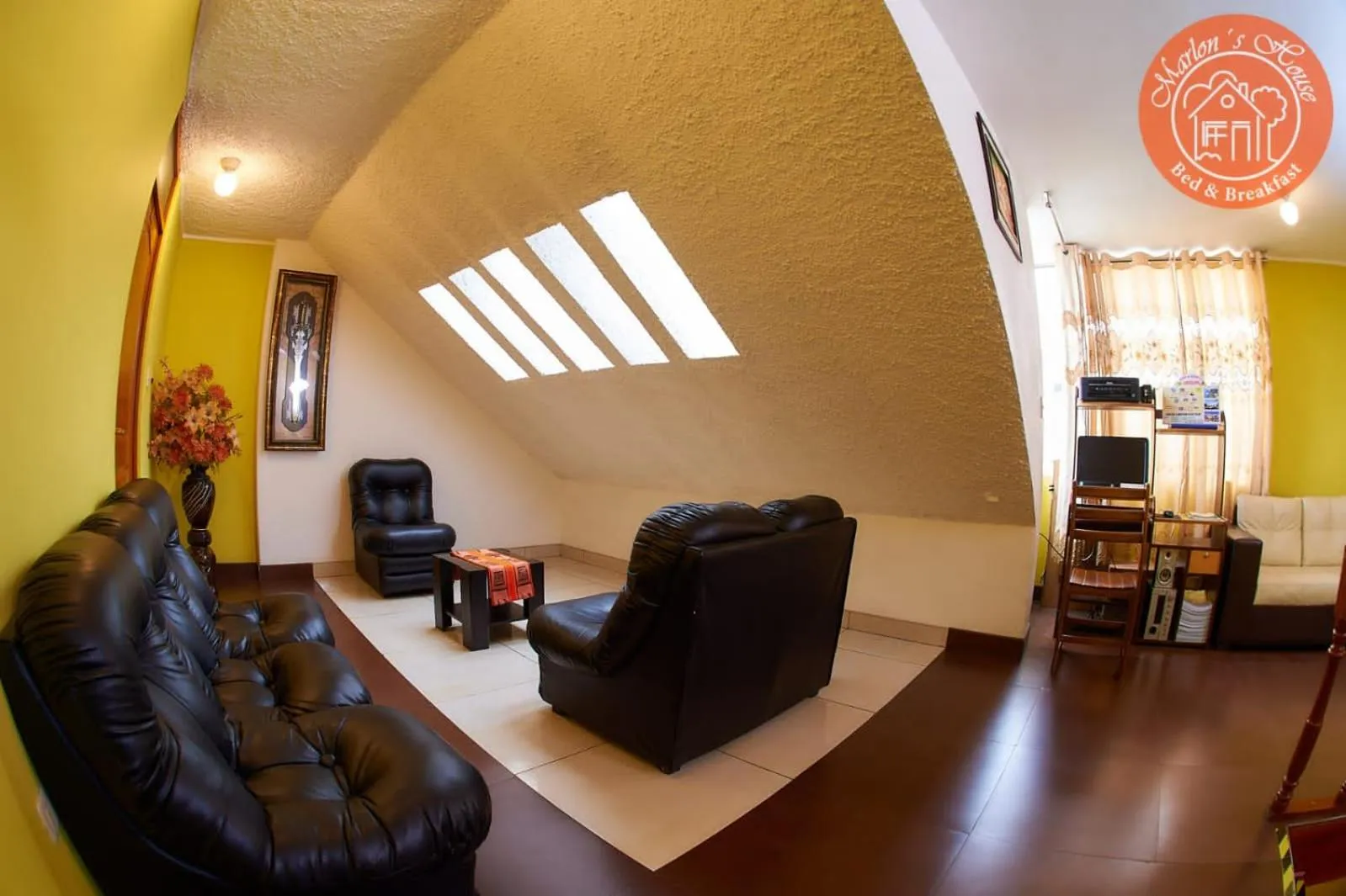 TV and multimedia in Marlon's House Arequipa