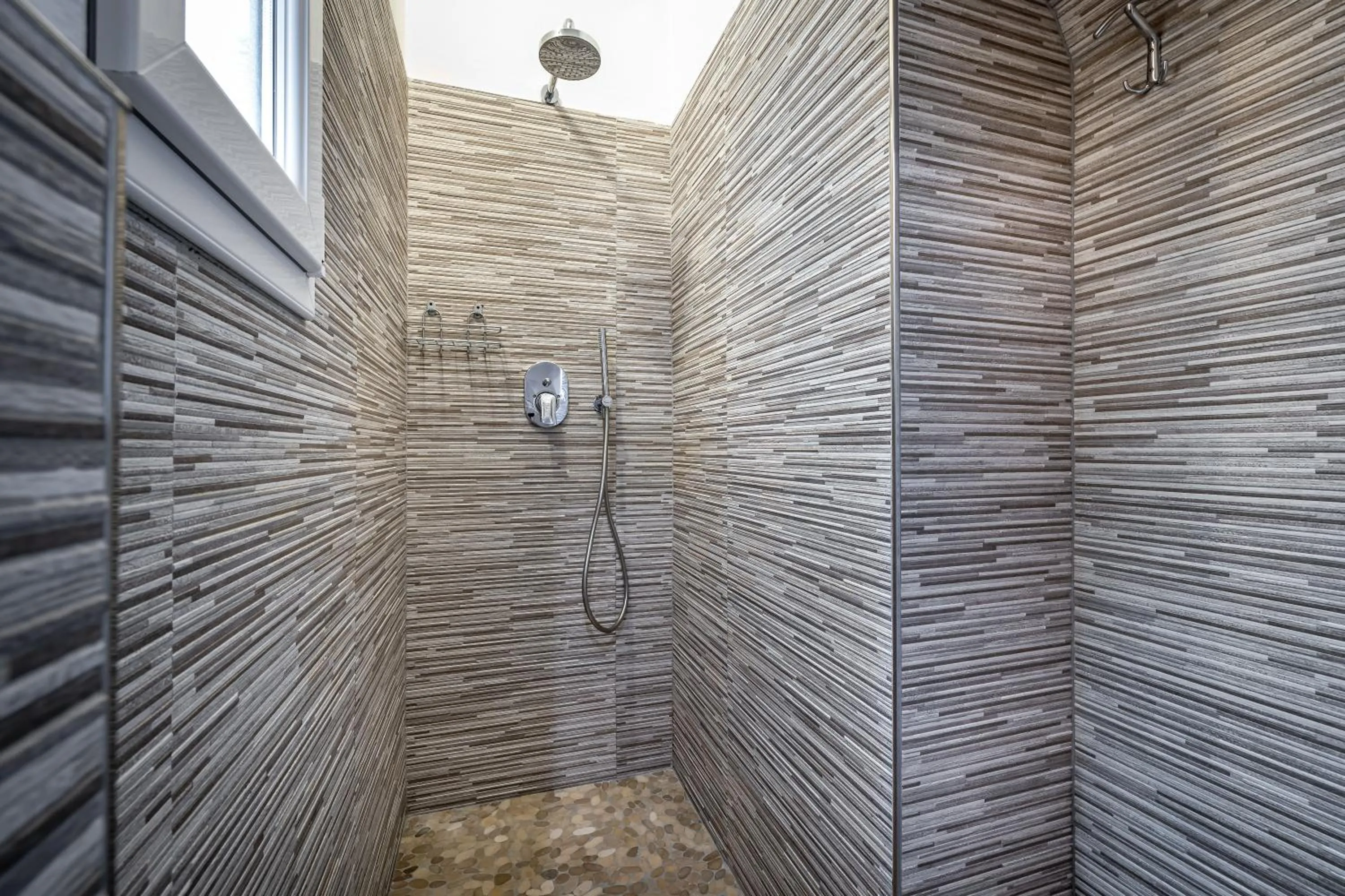 Shower in La Stella d'Oro B&B