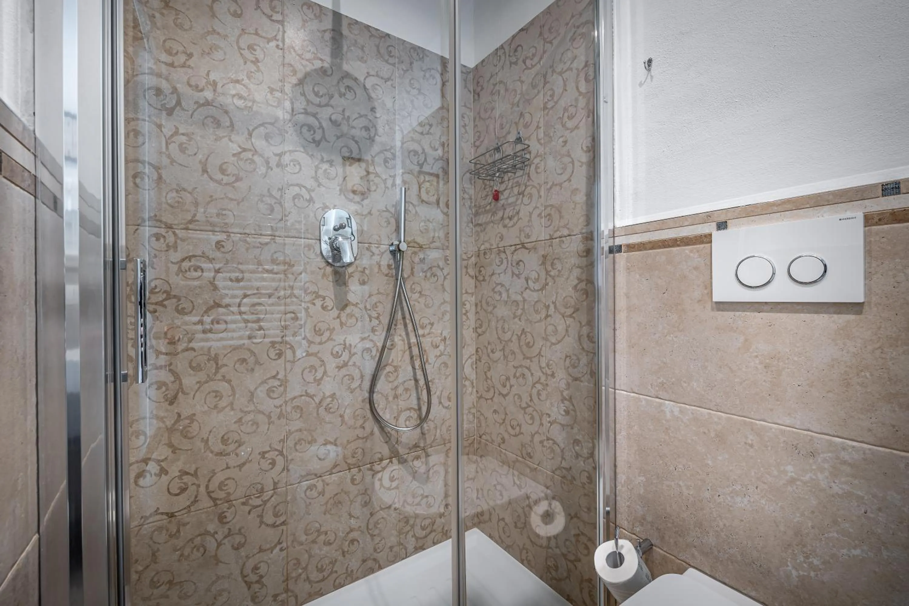 Shower in La Stella d'Oro B&B