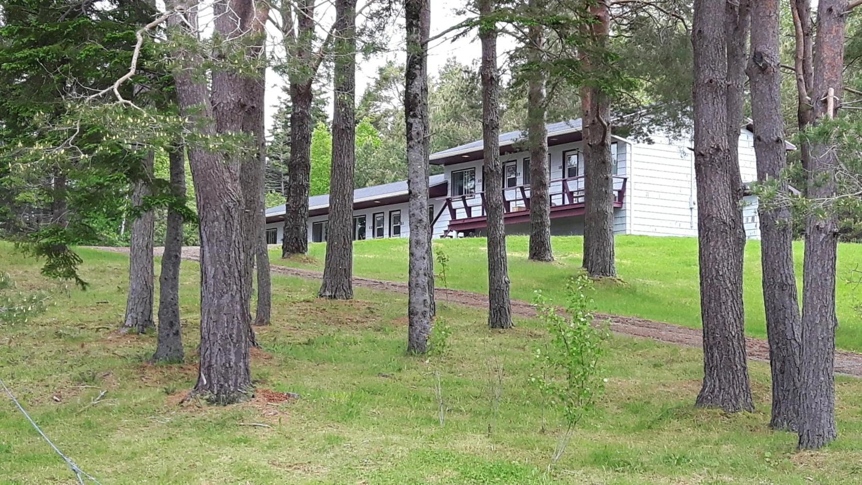 Property building in Fair Isle Motel & The Nest