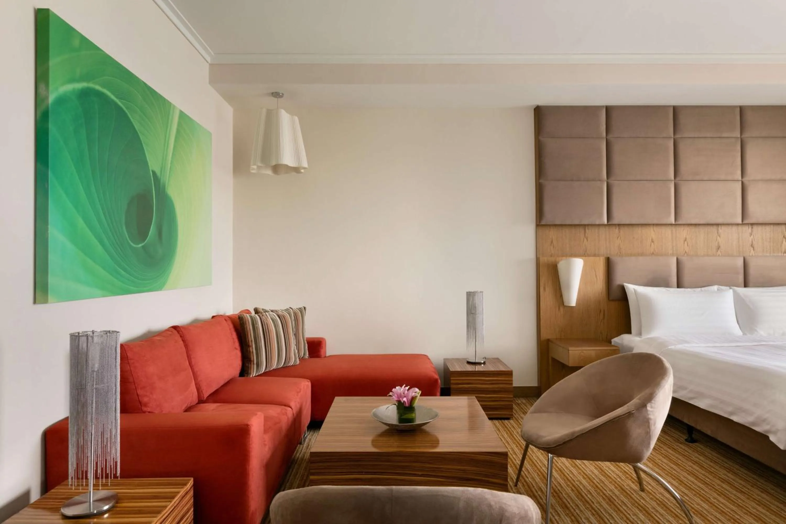 Living room, Bed in Traders Hotel, Abu Dhabi