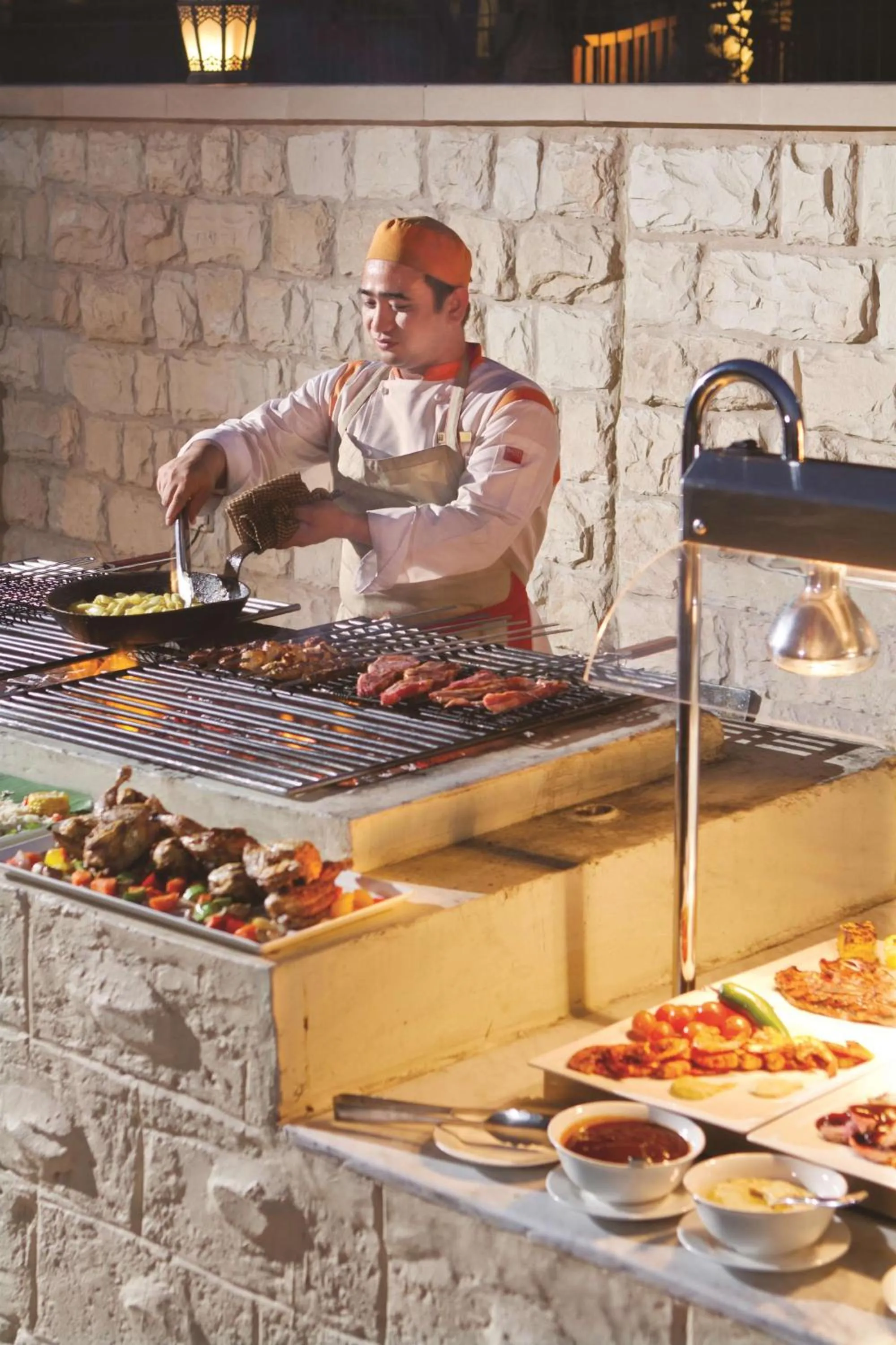 Restaurant/places to eat in Traders Hotel, Abu Dhabi