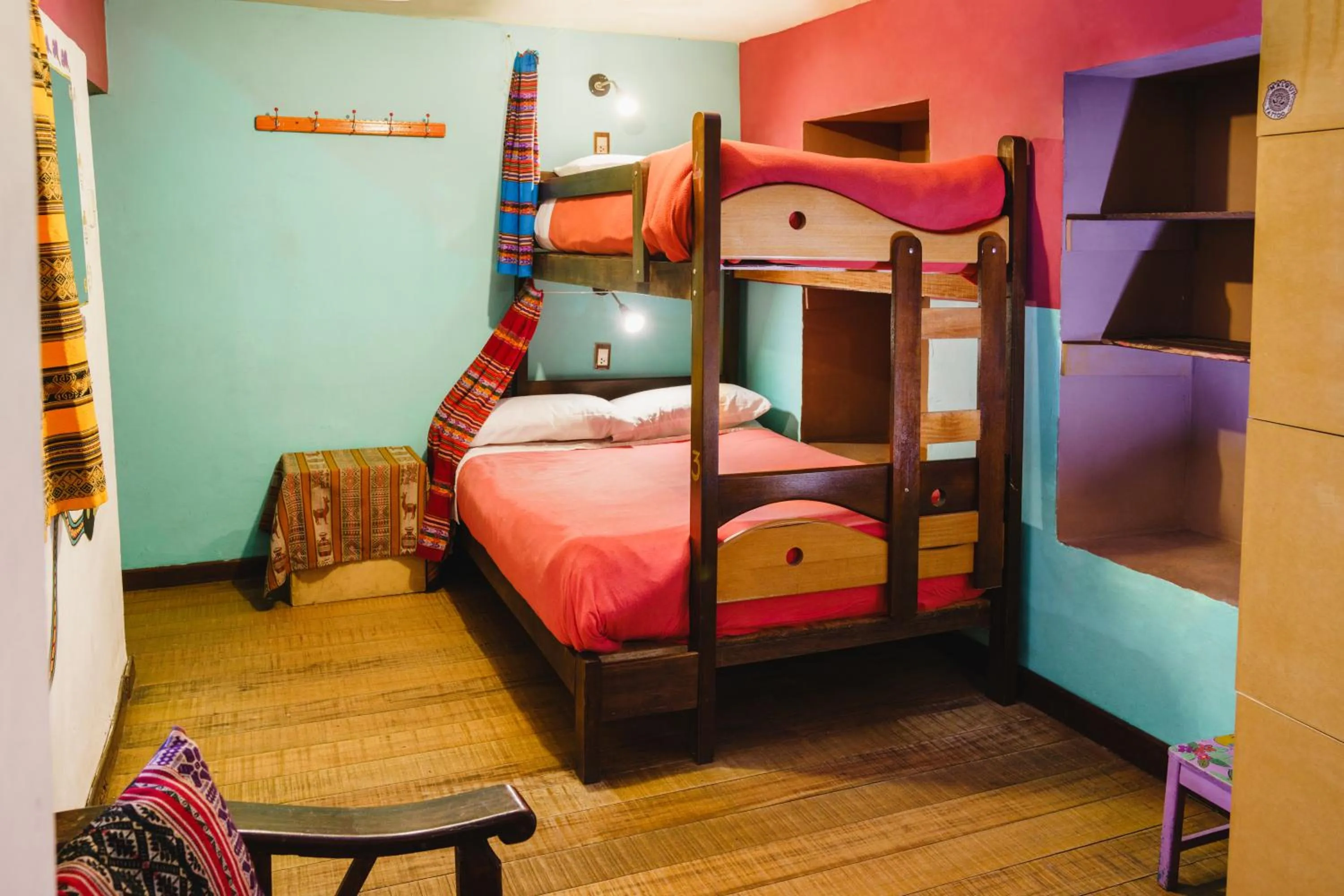 Bed in Backpacker La Bo'M