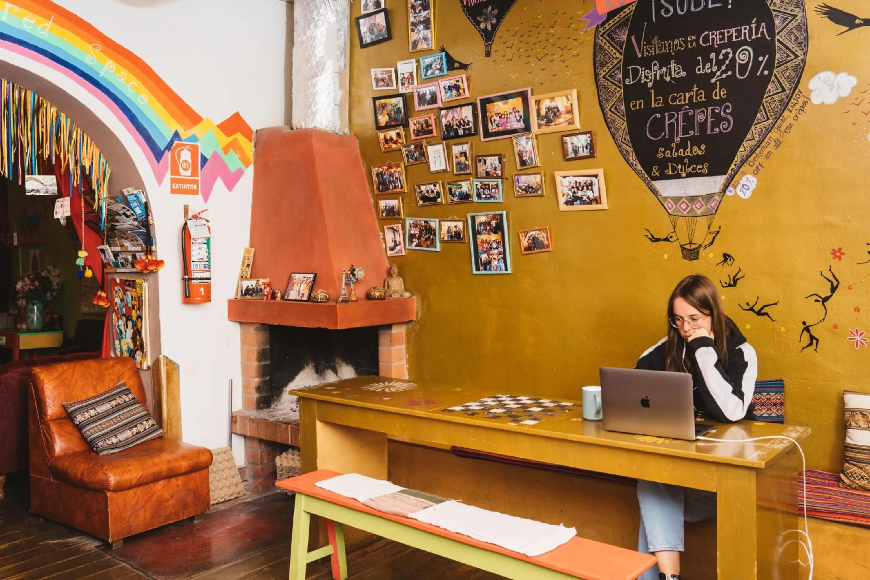 People in Backpacker La Bo'M