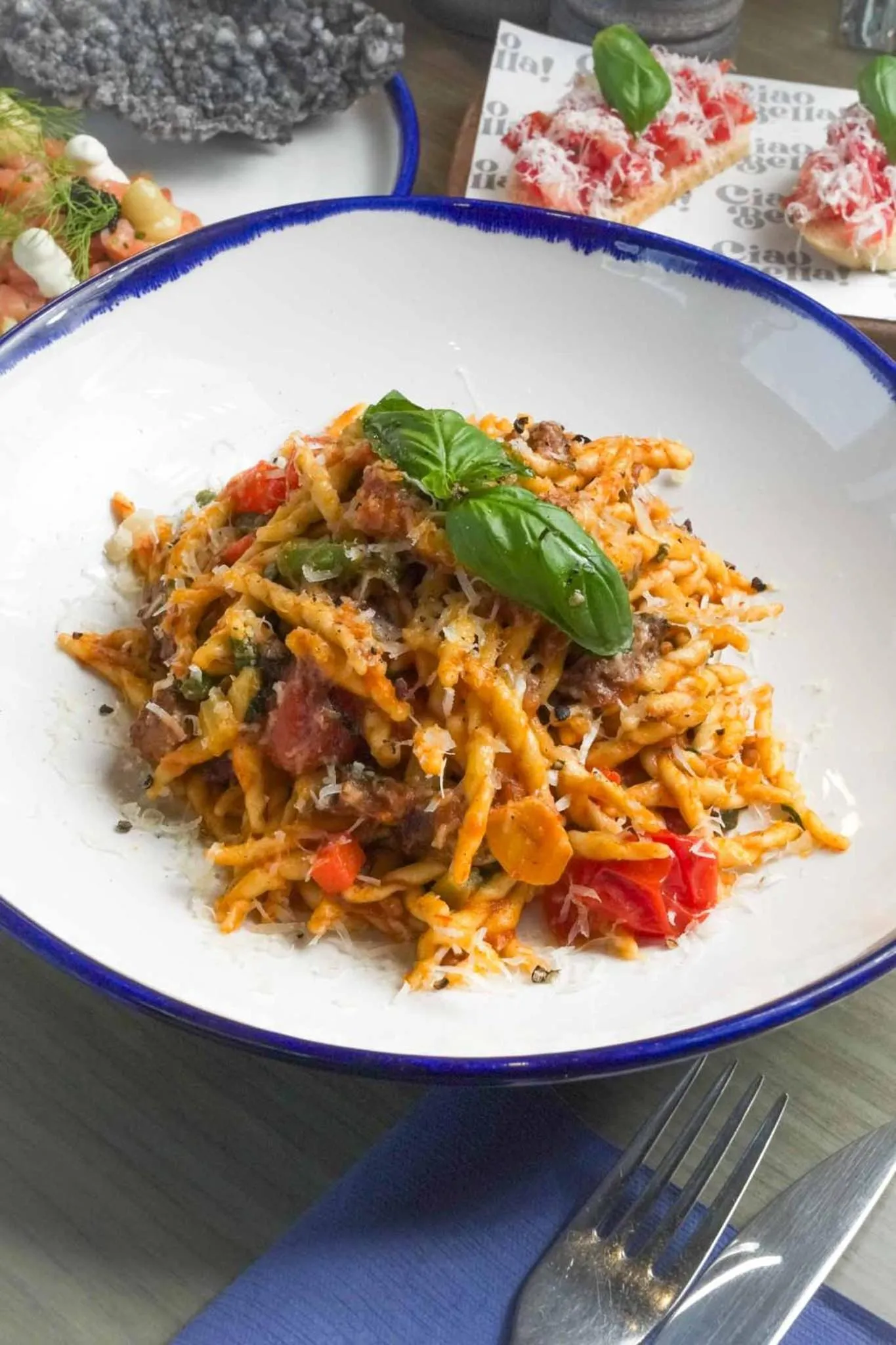 Food and drinks in Media One Hotel