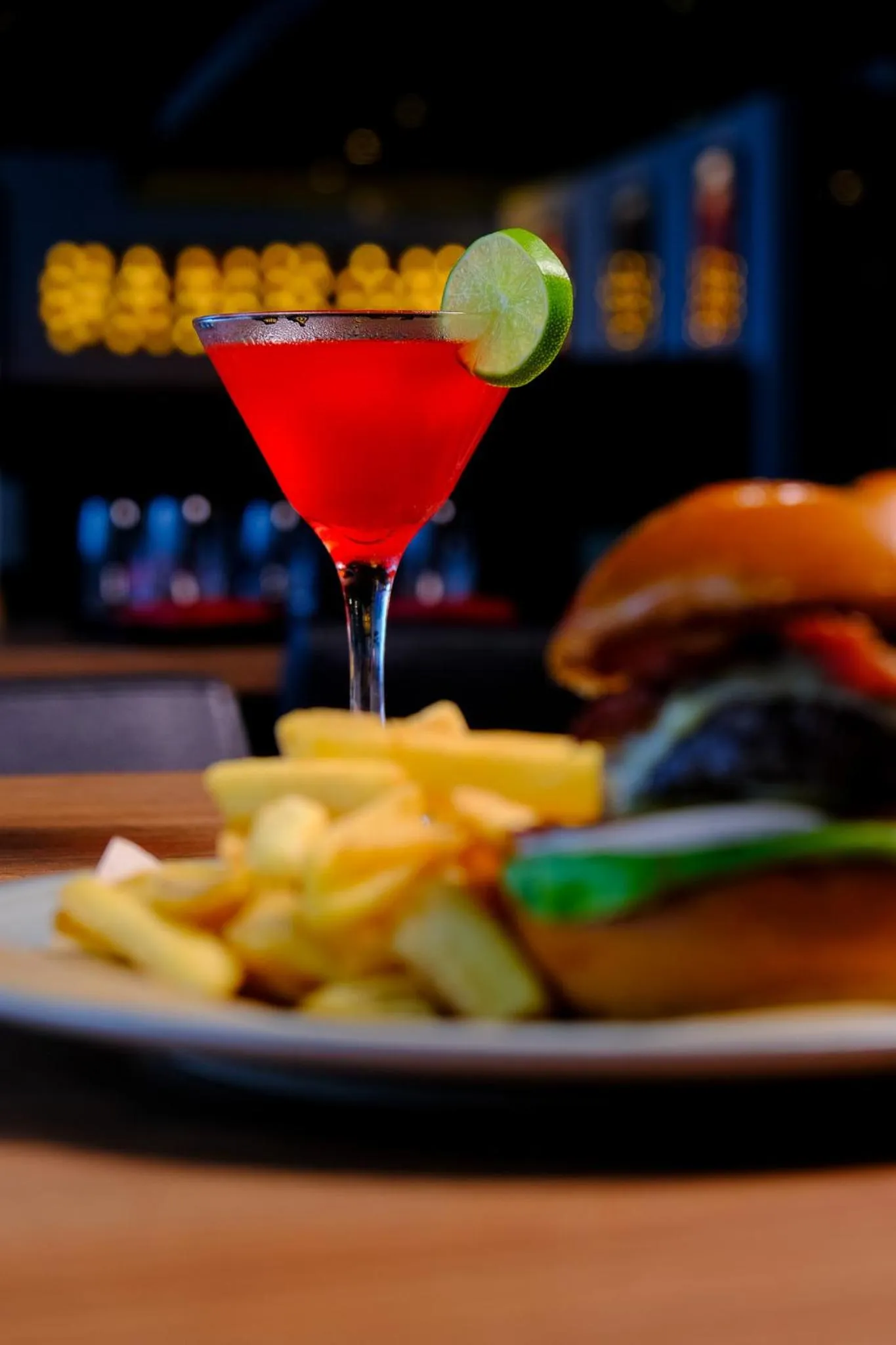 Restaurant/places to eat in Media One Hotel