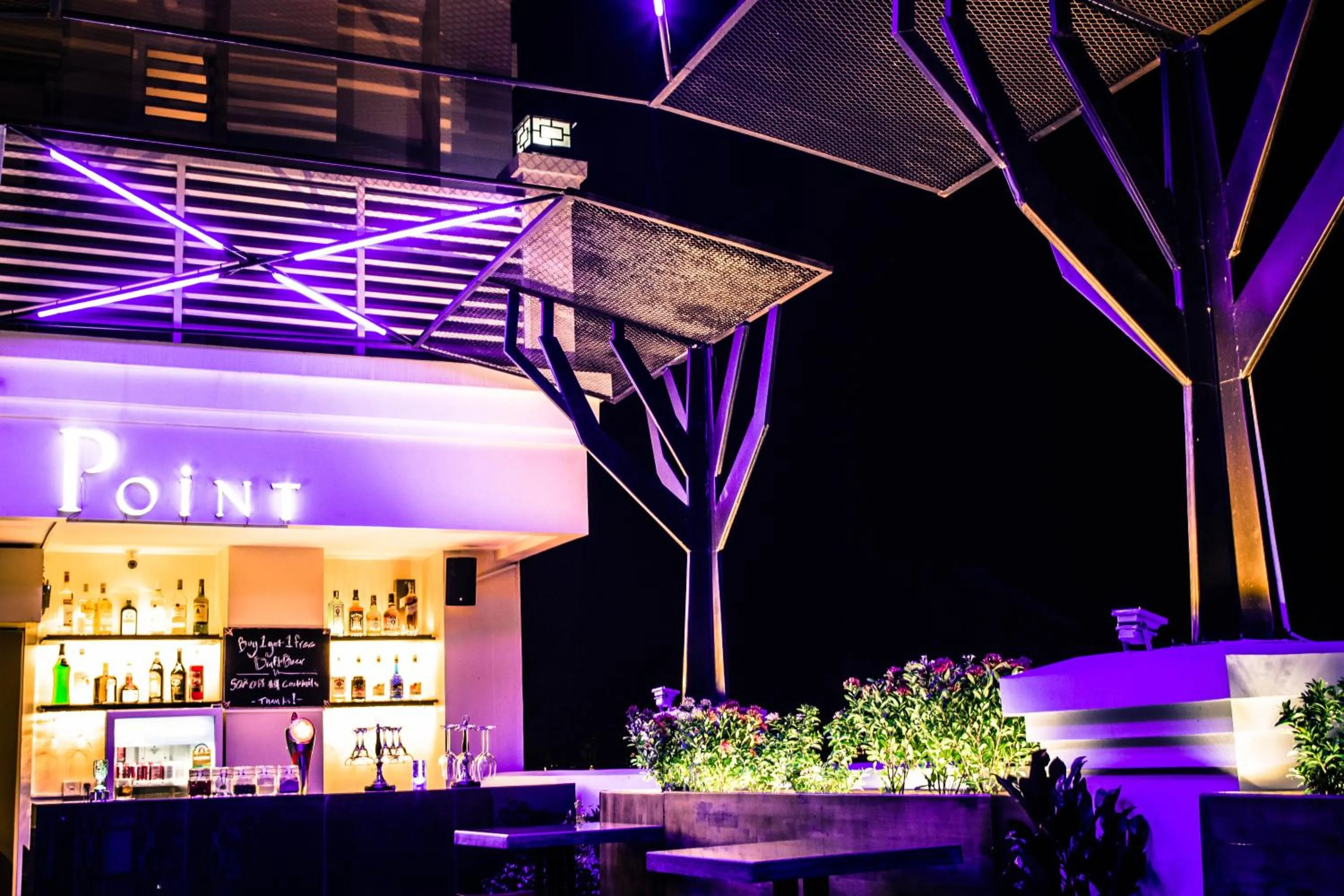 Lounge or bar in Point Boutique Hotel