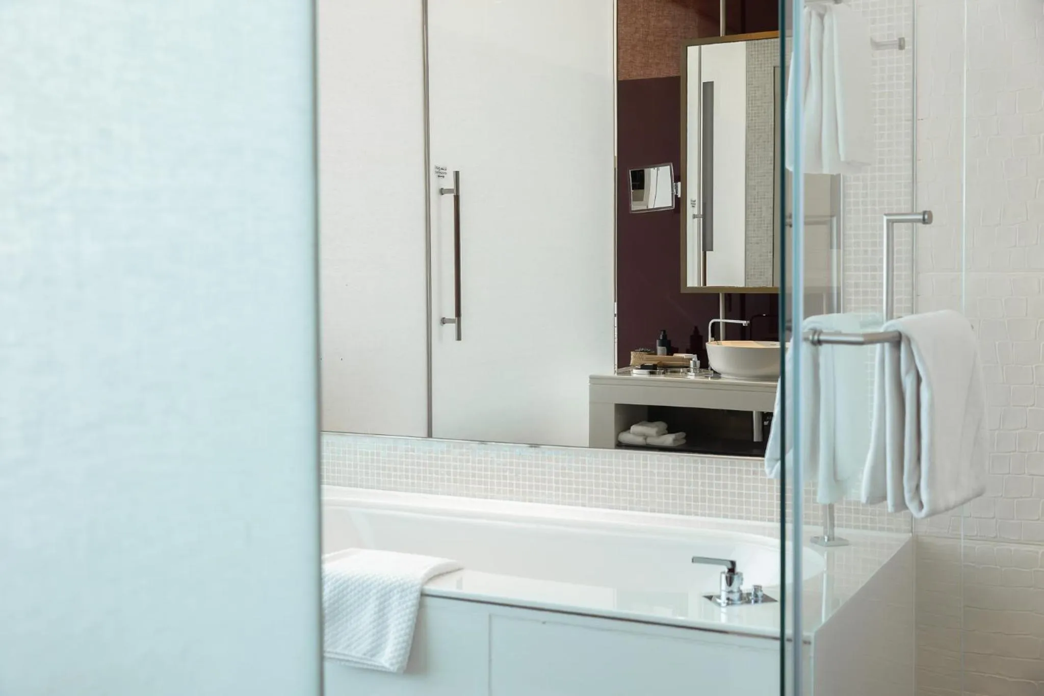 Bathroom in W Abu Dhabi - Yas Island