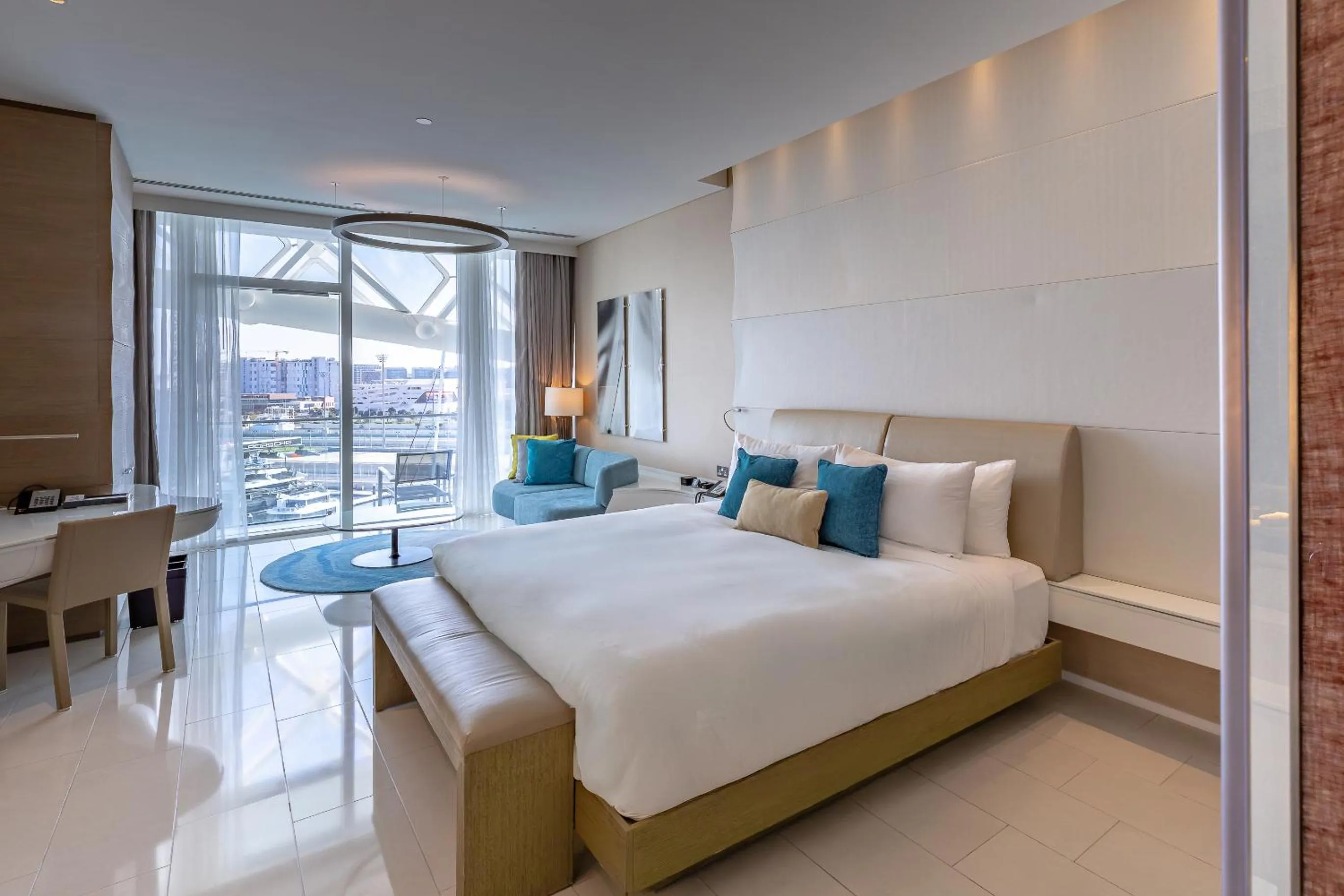 Photo of the whole room, Bed in W Abu Dhabi - Yas Island