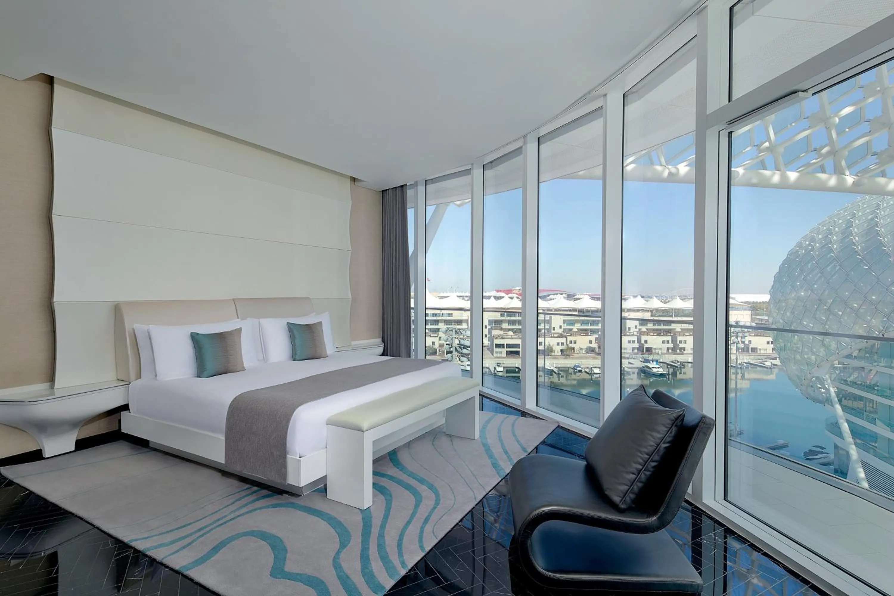 Bedroom, Bed in W Abu Dhabi - Yas Island