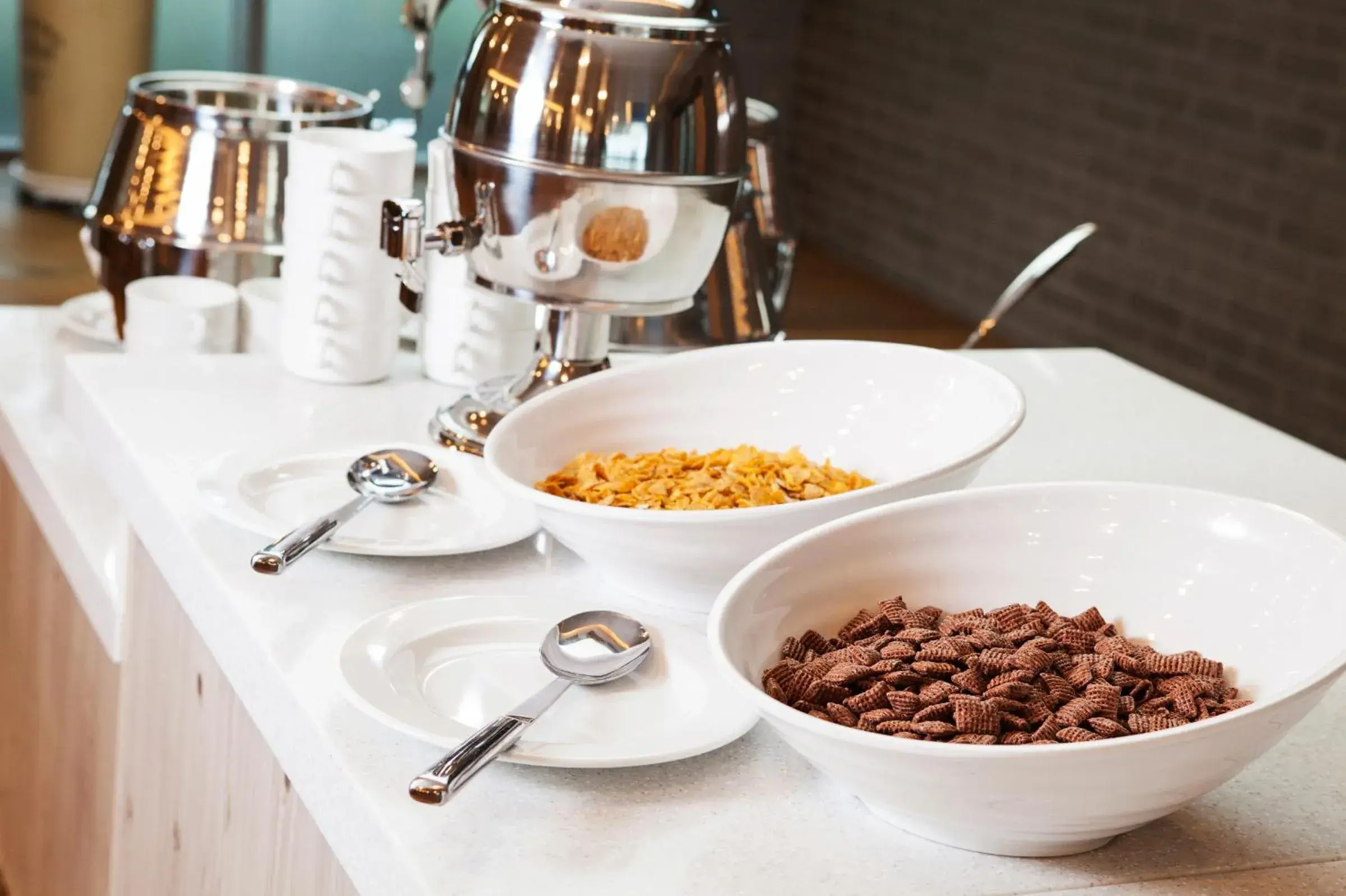 Restaurant/places to eat in YOUUS Hotel Restaurant/places to eat in YOUUS Hotel