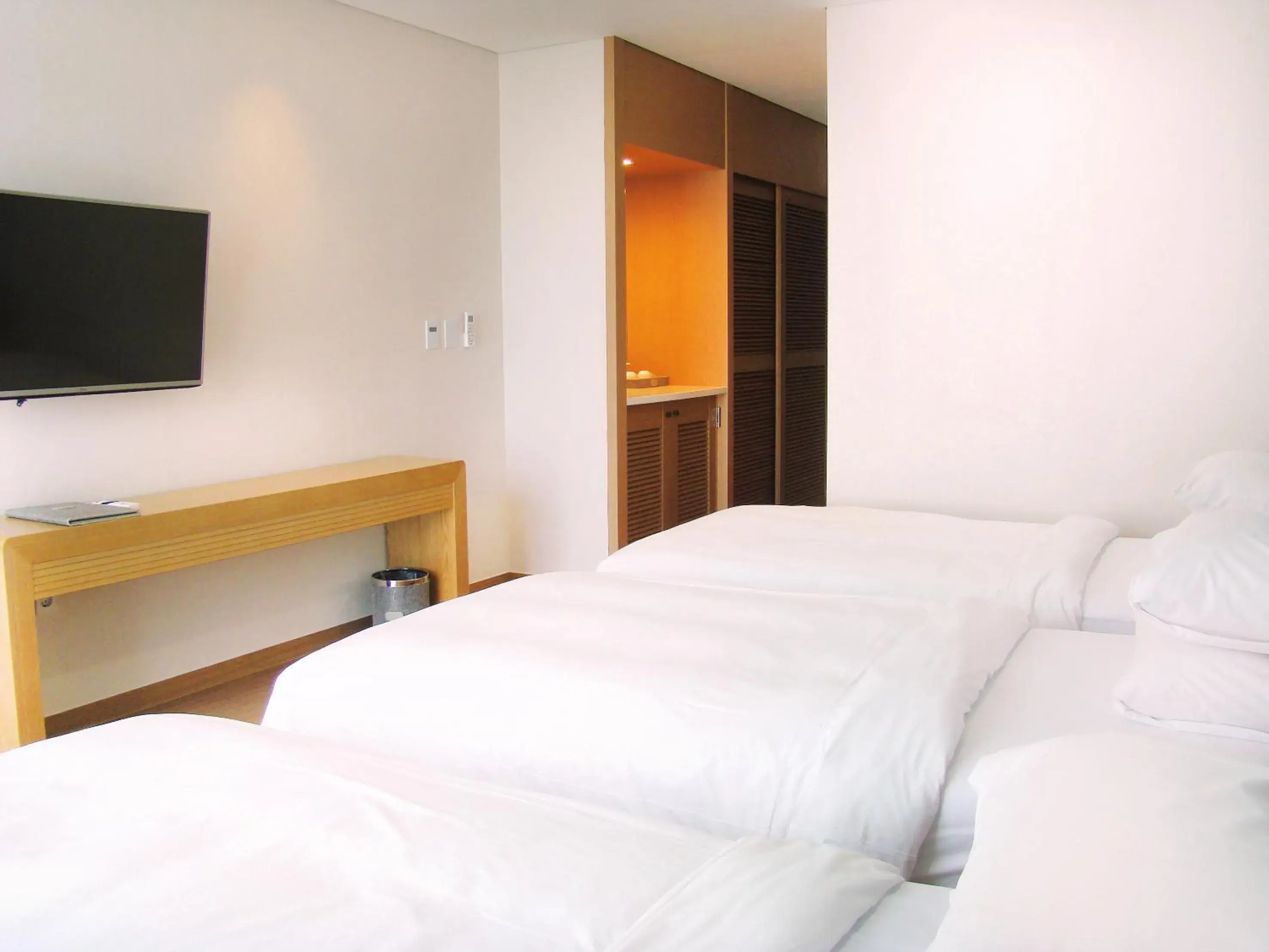 Bedroom, Bed in YOUUS Hotel Bedroom, Bed in YOUUS Hotel