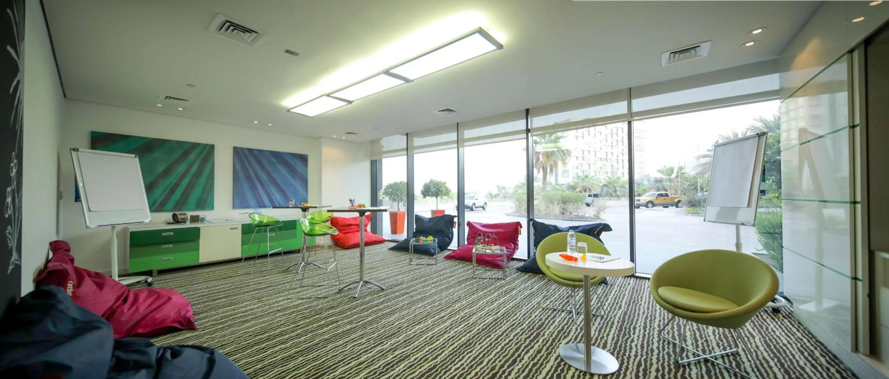 Meeting/conference room in Park Inn by Radisson Abu Dhabi Yas Island